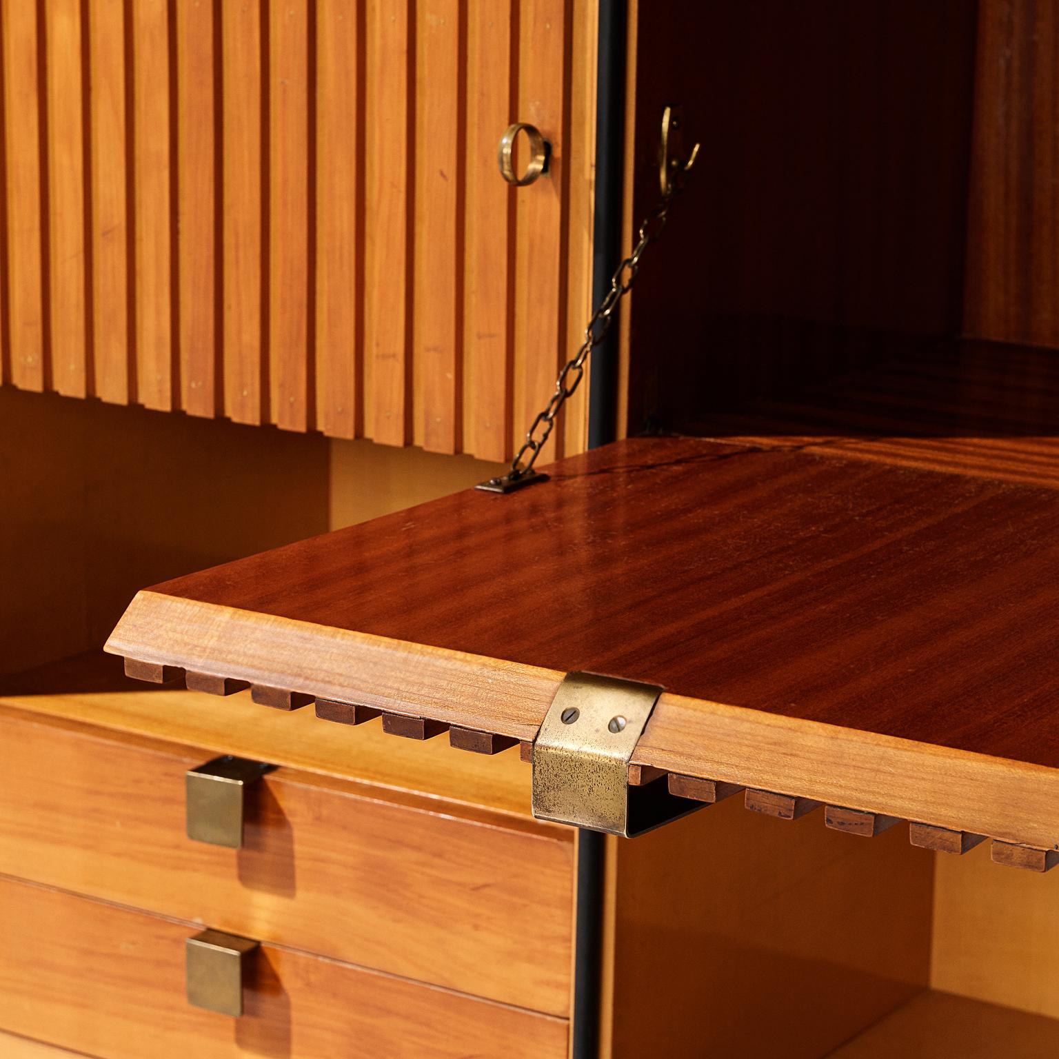 Taichiro Nakai Cabinet in Maple and Mahogany 5
