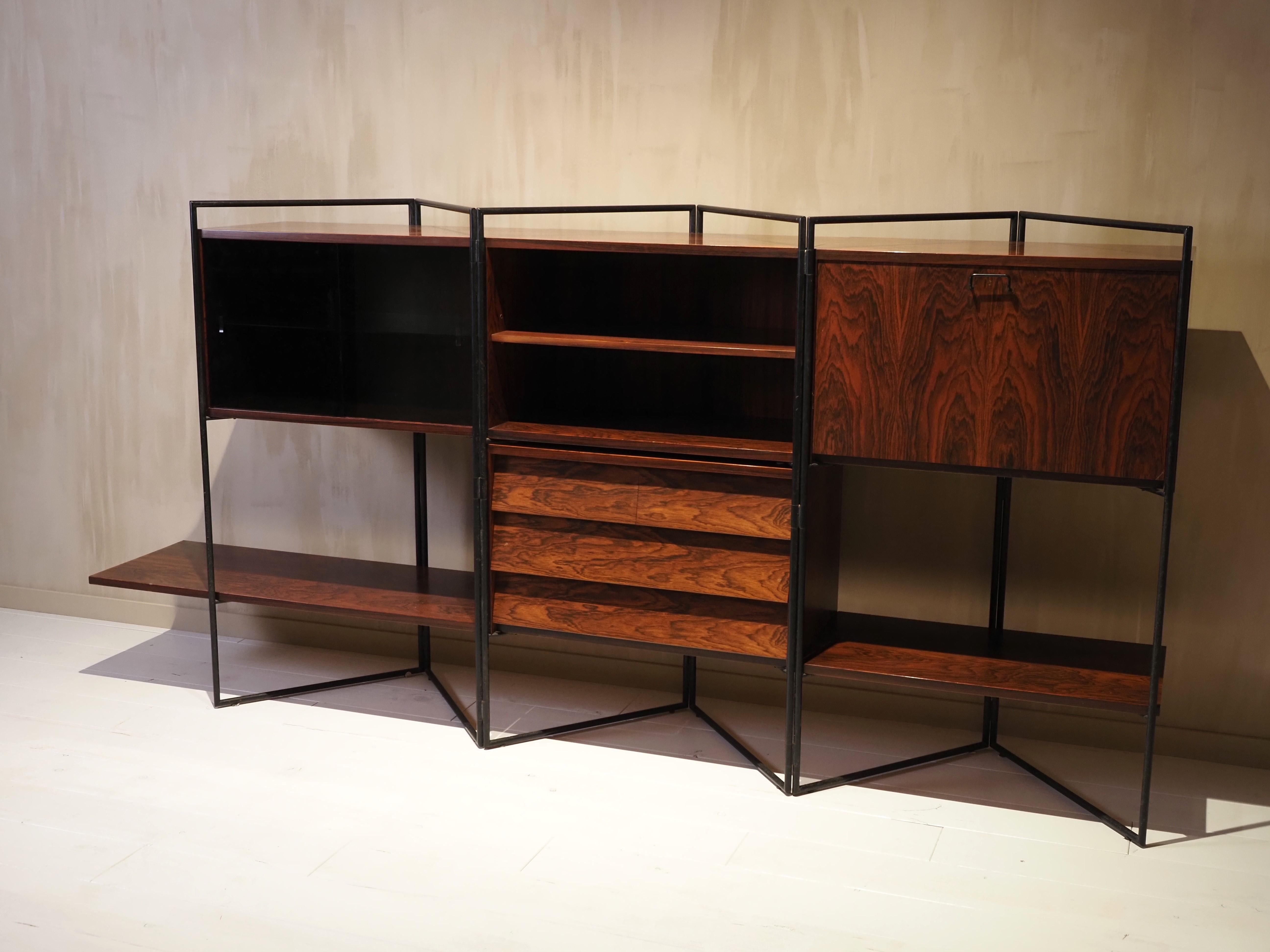 Taichiro Nakai for La Permanente Mobili Cantu 1953 adjustable cabinet In Excellent Condition For Sale In Diest, BE