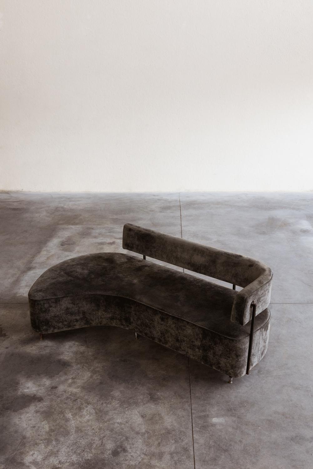 Raro sofá de forma libre de Taichiro Nakai para La Permanente Mobili Cantù, 1954 Italiano en venta