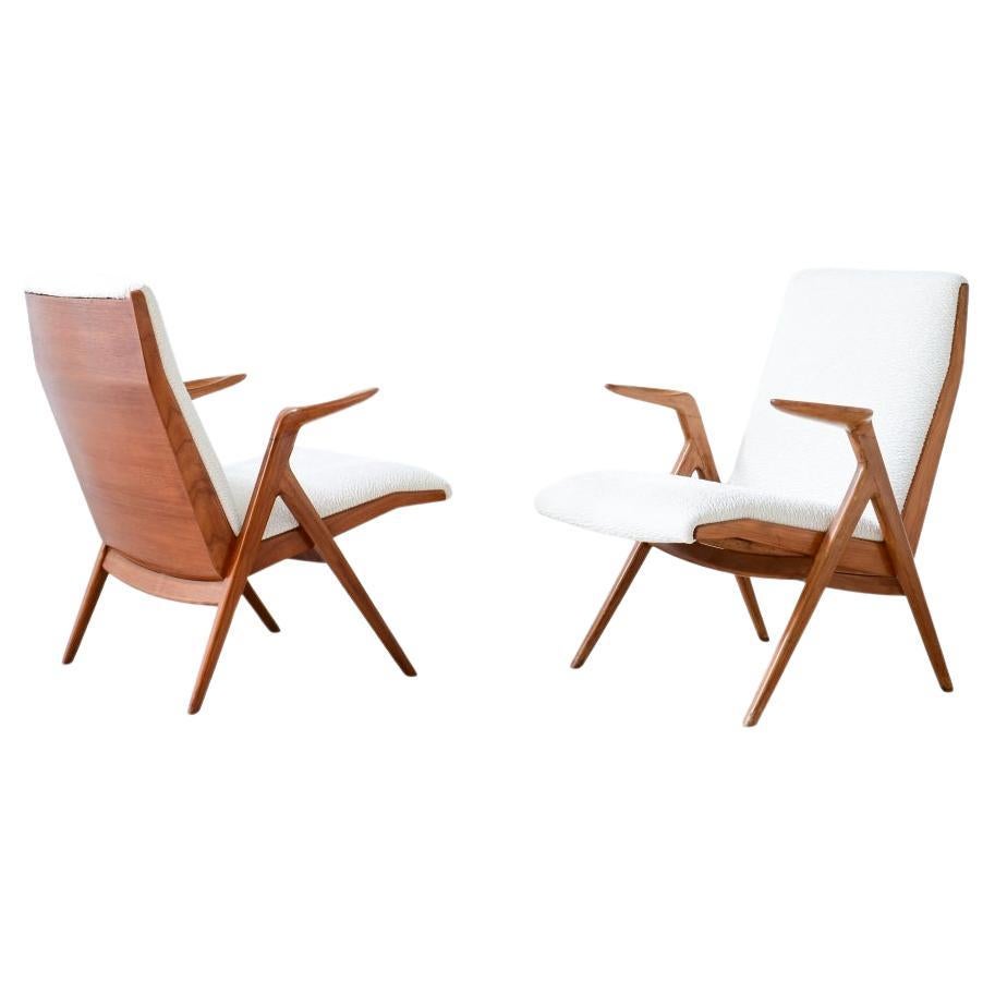 Taichiro Nakai Rare pair of armchairs in cherry wood For Sale