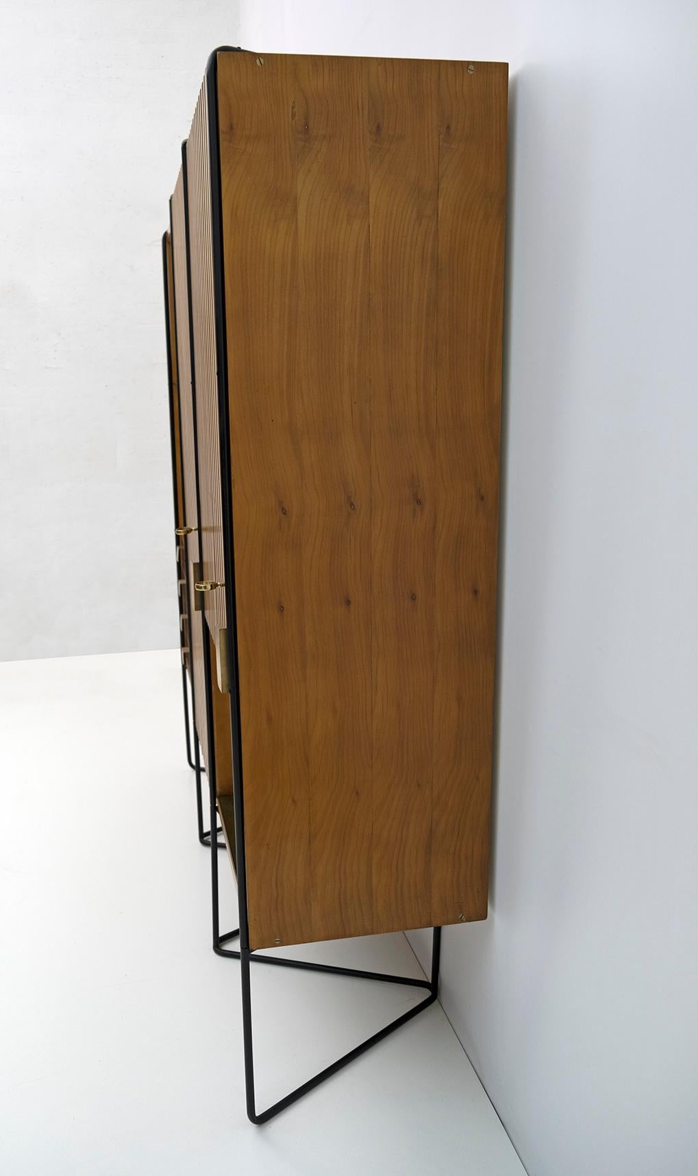 Mid-20th Century Taichiro Nakai Teak Wall Cabinet by Consorzio La Permanente Mobili, 1950s For Sale