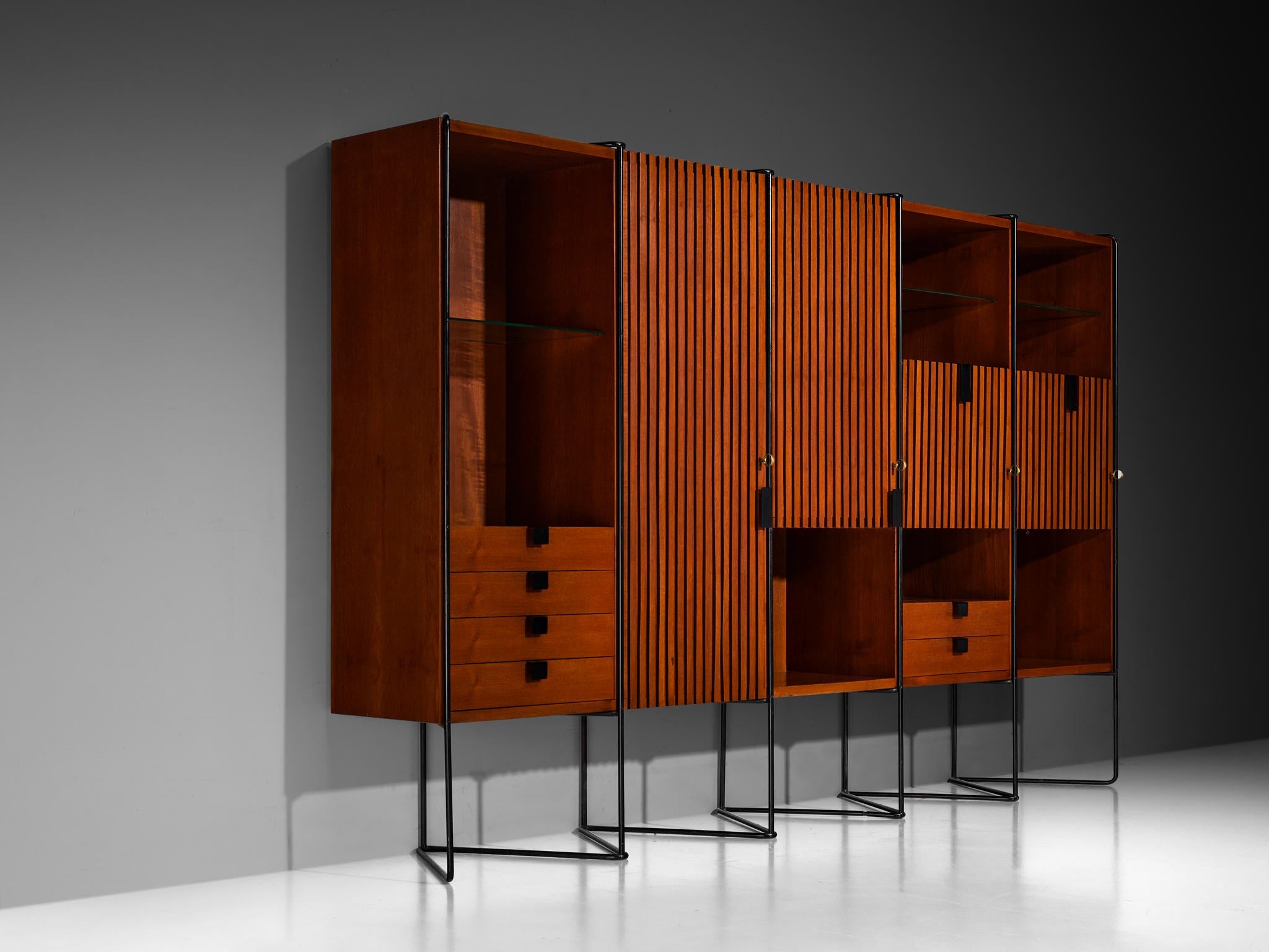 Taichiro Nakay pour La Permanente Mobili Cantù Armoire murale en teck en vente 1