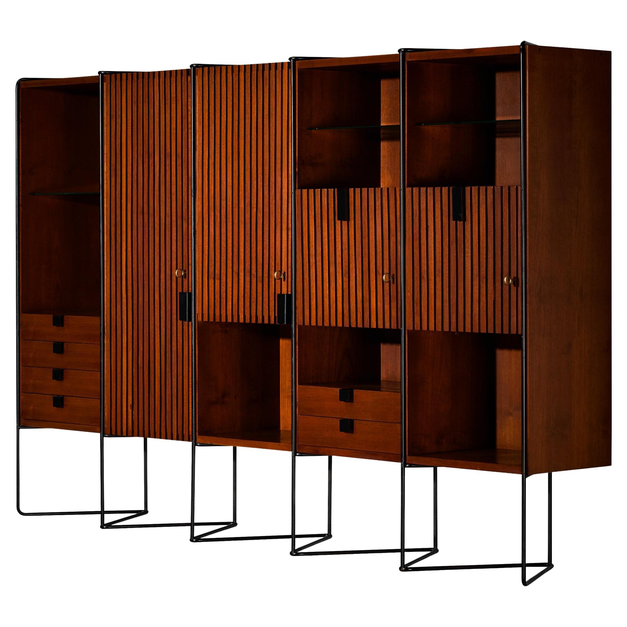 Taichiro Nakay pour La Permanente Mobili Cantù Armoire murale en teck en vente