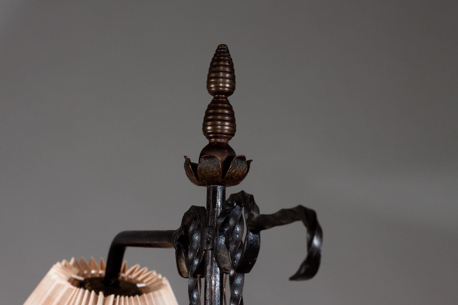 Taidetakomo A. Hakkarainen, Finnish 1930's wrought iron floor lamp For Sale 3