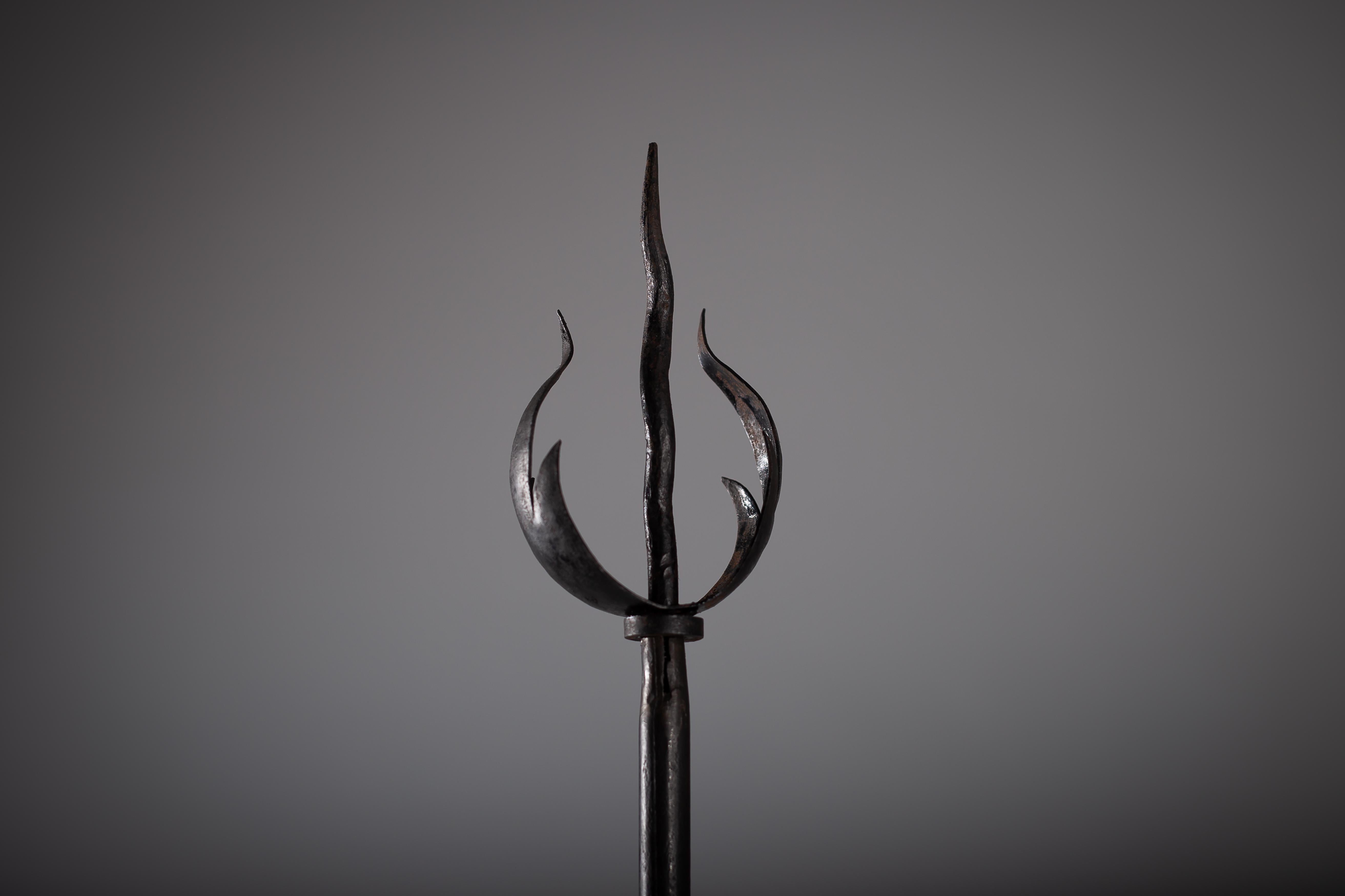 Taidetakomo Antti Hakkarainen, Finnish 1930s Wrought Iron Floor Lamp For Sale 4