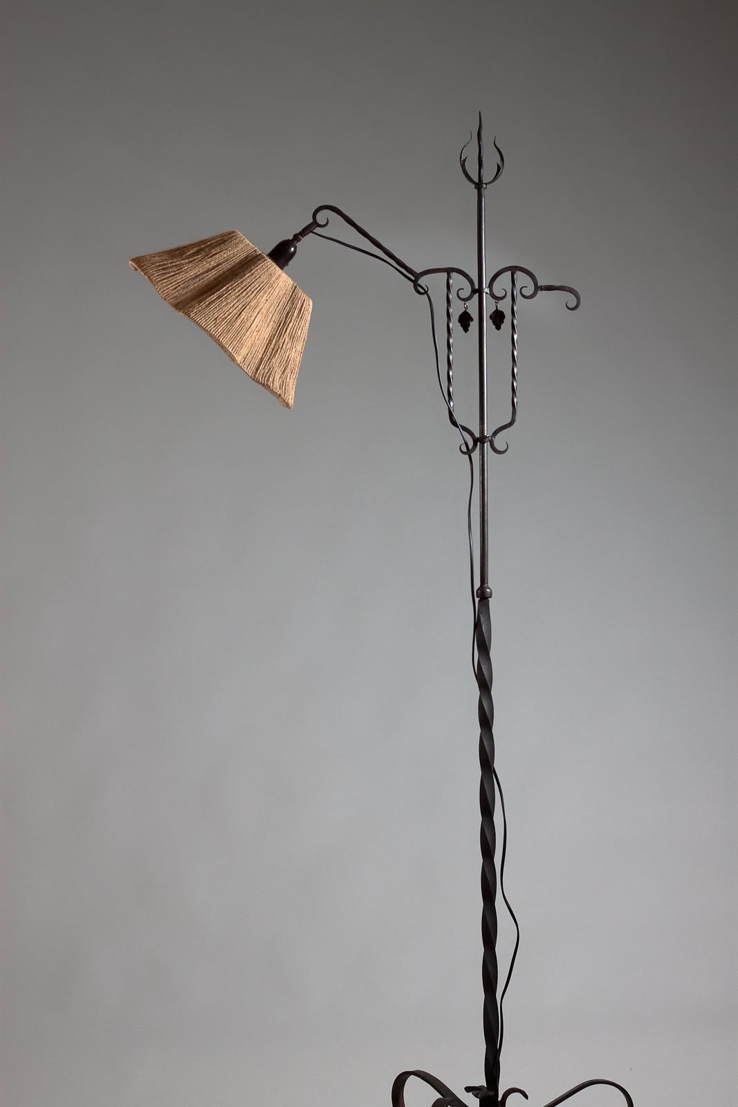 Taidetakomo Antti Hakkarainen, Finnish 1930s Wrought Iron Floor Lamp In Good Condition For Sale In Turku, Varsinais-Suomi