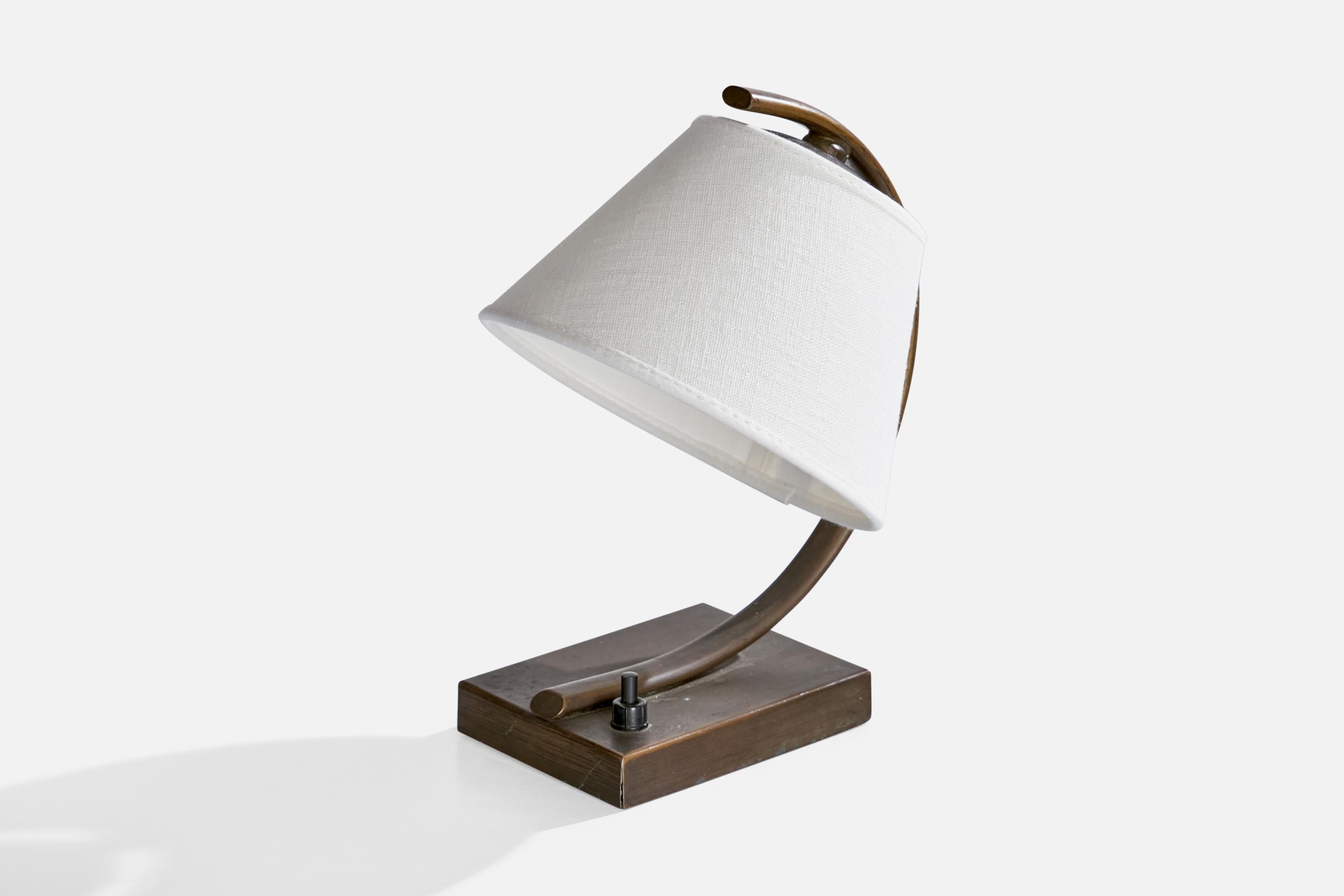 Suédois Lampe de bureau Taidetakomo Antti Hakkarainen, laiton, tissu, Finlande, années 1930 en vente