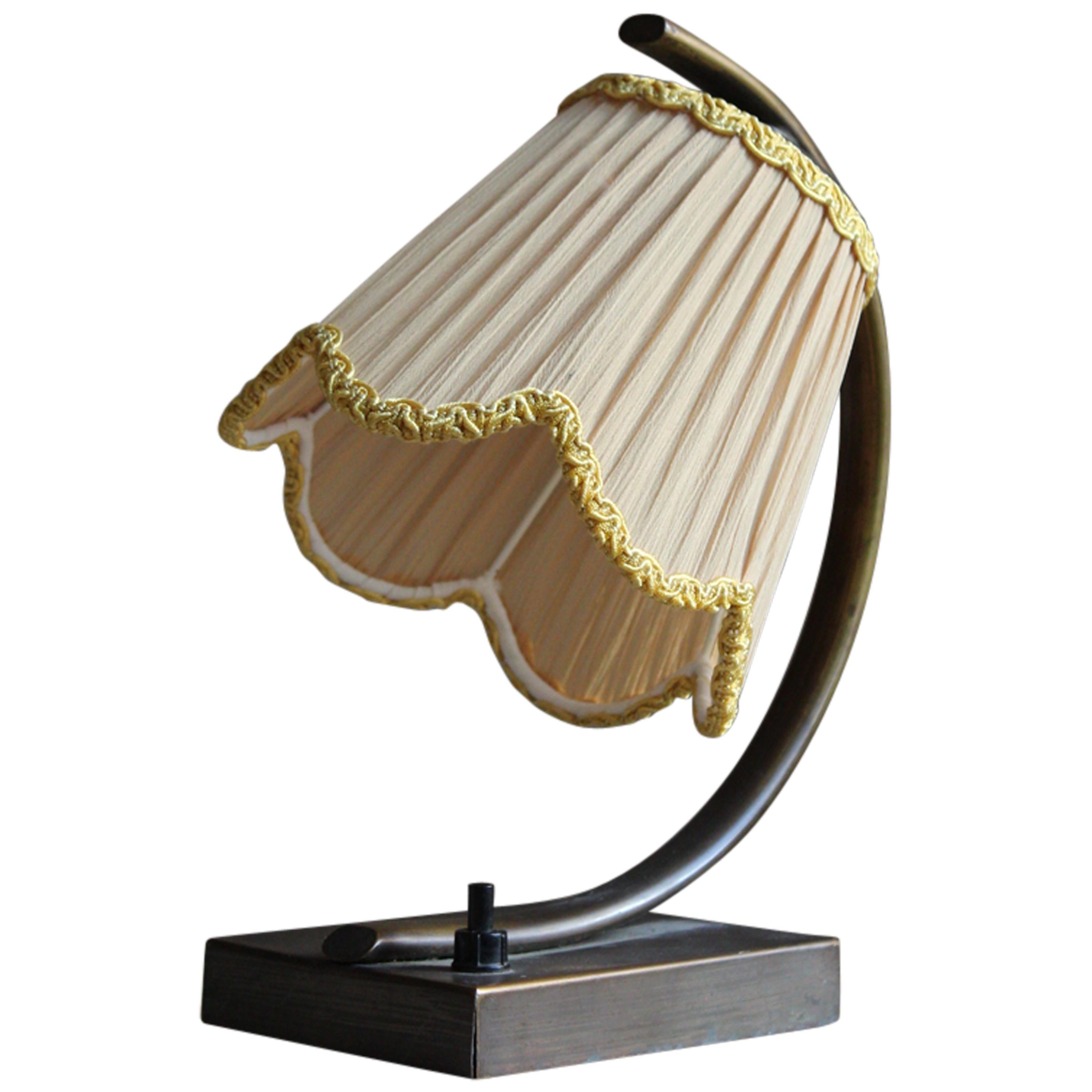 Taidetakomo Antti Hakkarainen, Table Lamp, Patinated Brass Fabric, Finland 1930s For Sale