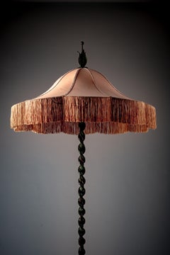 Taidetakomo Hakkarainen, lampada da terra in ferro battuto finlandese degli anni '30