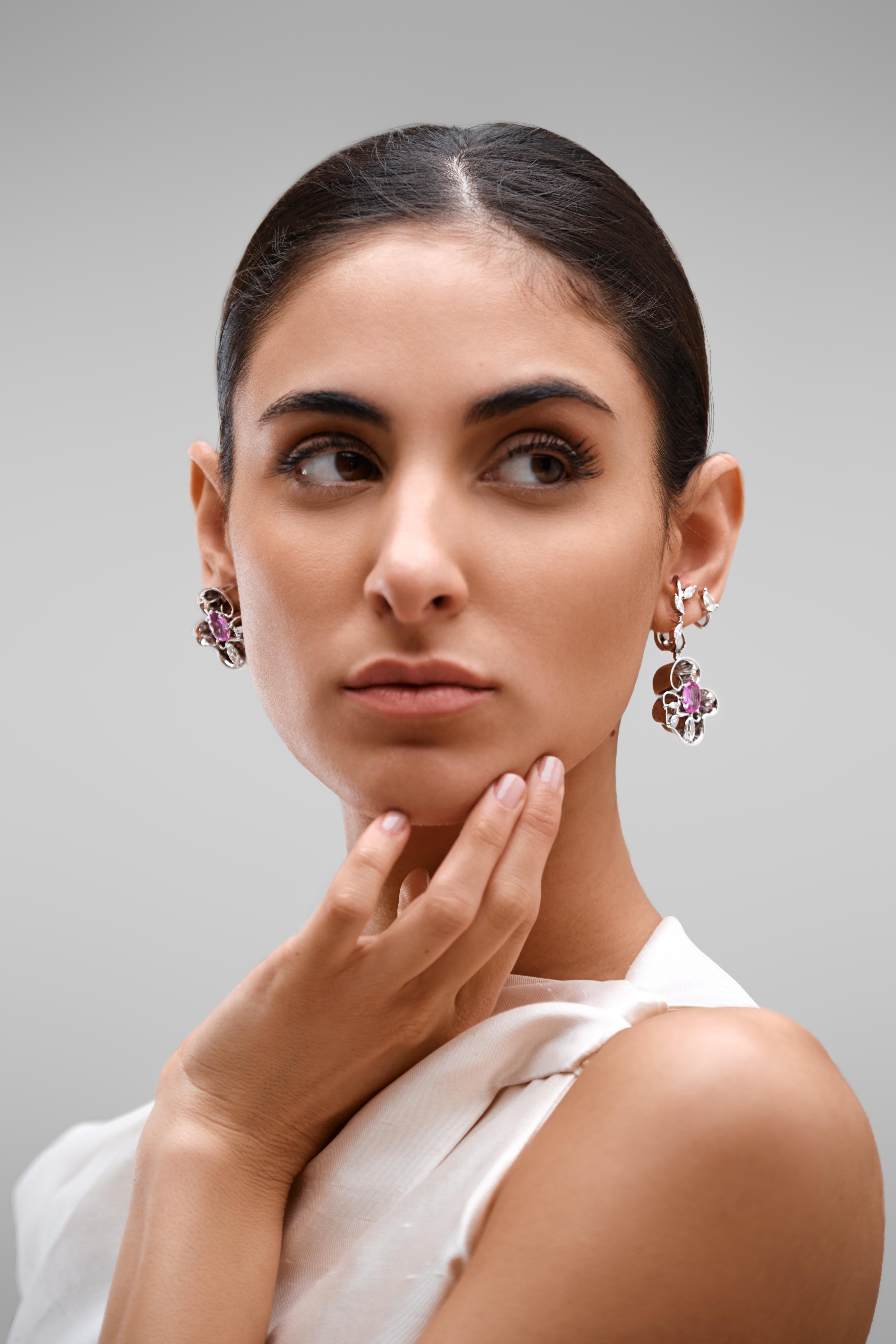Taif Rose Earrings
Roses have always been a strong symbol of beauty, and every spring, the city of Taif blooms pink and red with them.
The roses of Taif are famous for their beauty and aroma, but they also boast health and beauty benefits. In the