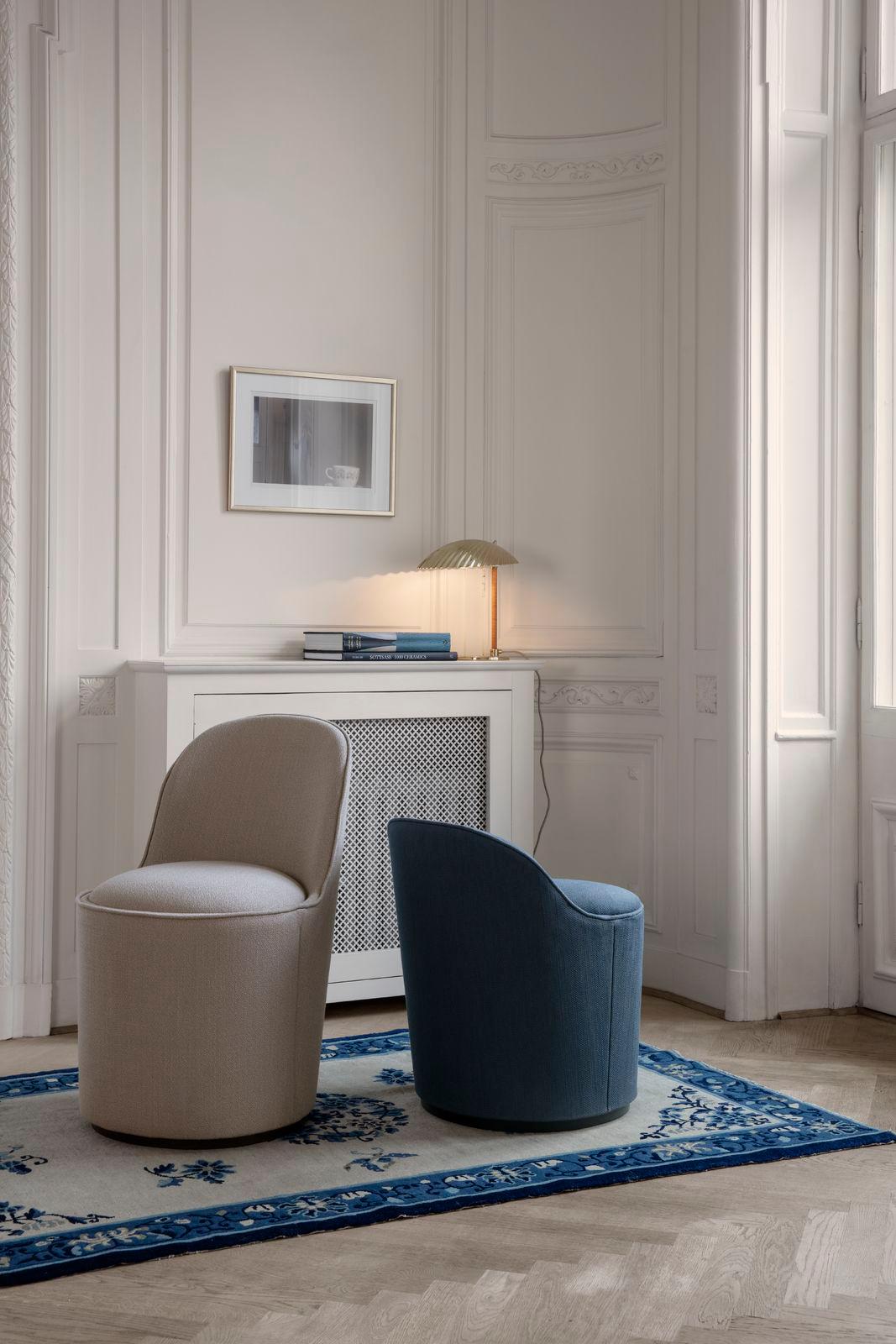 Designed by award-winning duo GamFratesi, the tail chair holds a playful nature, with its rounded back resembling the spectacular form of a peacock tail. The tail chair reflects the combination of GamFratesi’s design traditions, where the perfect