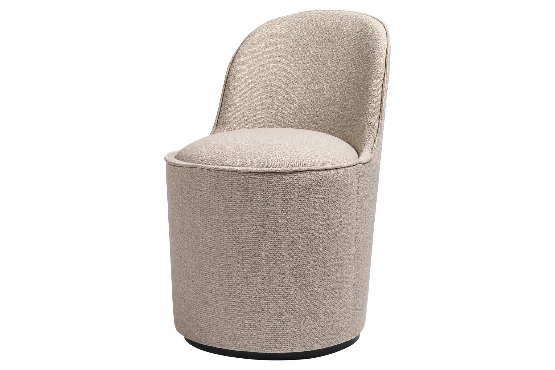Tail Lounge Chair, Respaldo Alto, Base Negra Semimate Moderno de mediados de siglo en venta