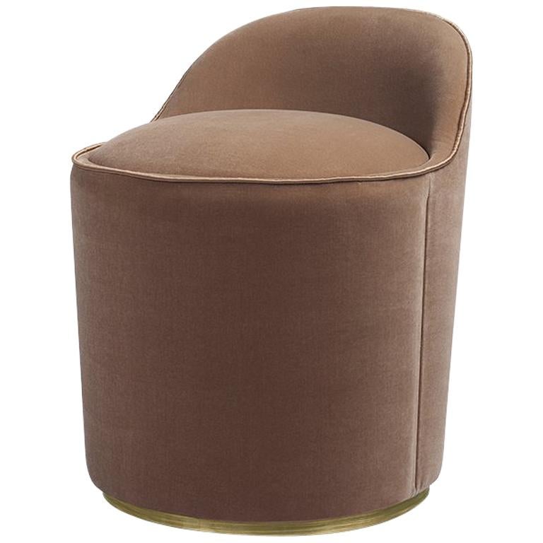 Tail Low Back Modern Italian Style Chauffeuse Lounge Chairs