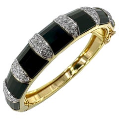 Tailored 18K Gold, Onyx and Diamond Bracelet by La Triomphe