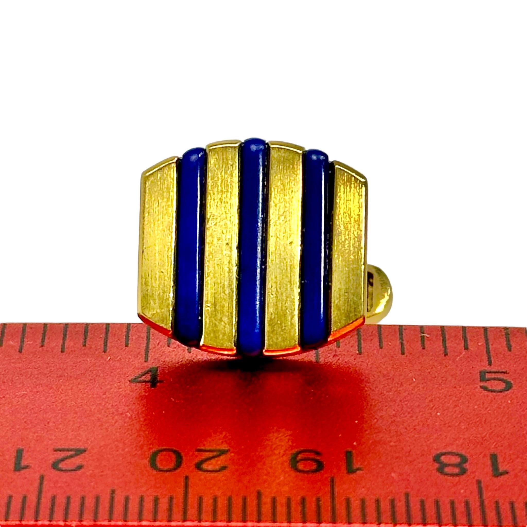 Tailored 18K Yellow Gold Cufflinks With Lapis Lazuli Stripes by A.B.L. In Good Condition For Sale In Palm Beach, FL