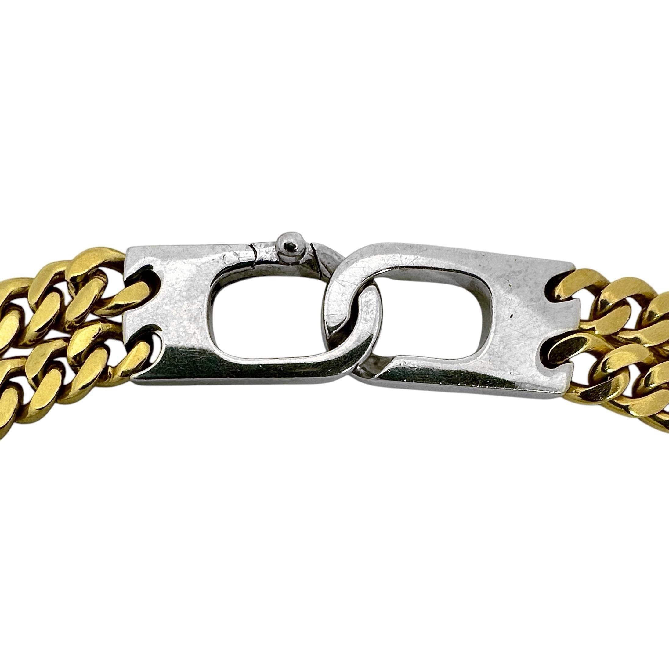 Moderne Choker à double rangée de maillons cubains en or jaune 18 carats avec station centrale en diamants en vente