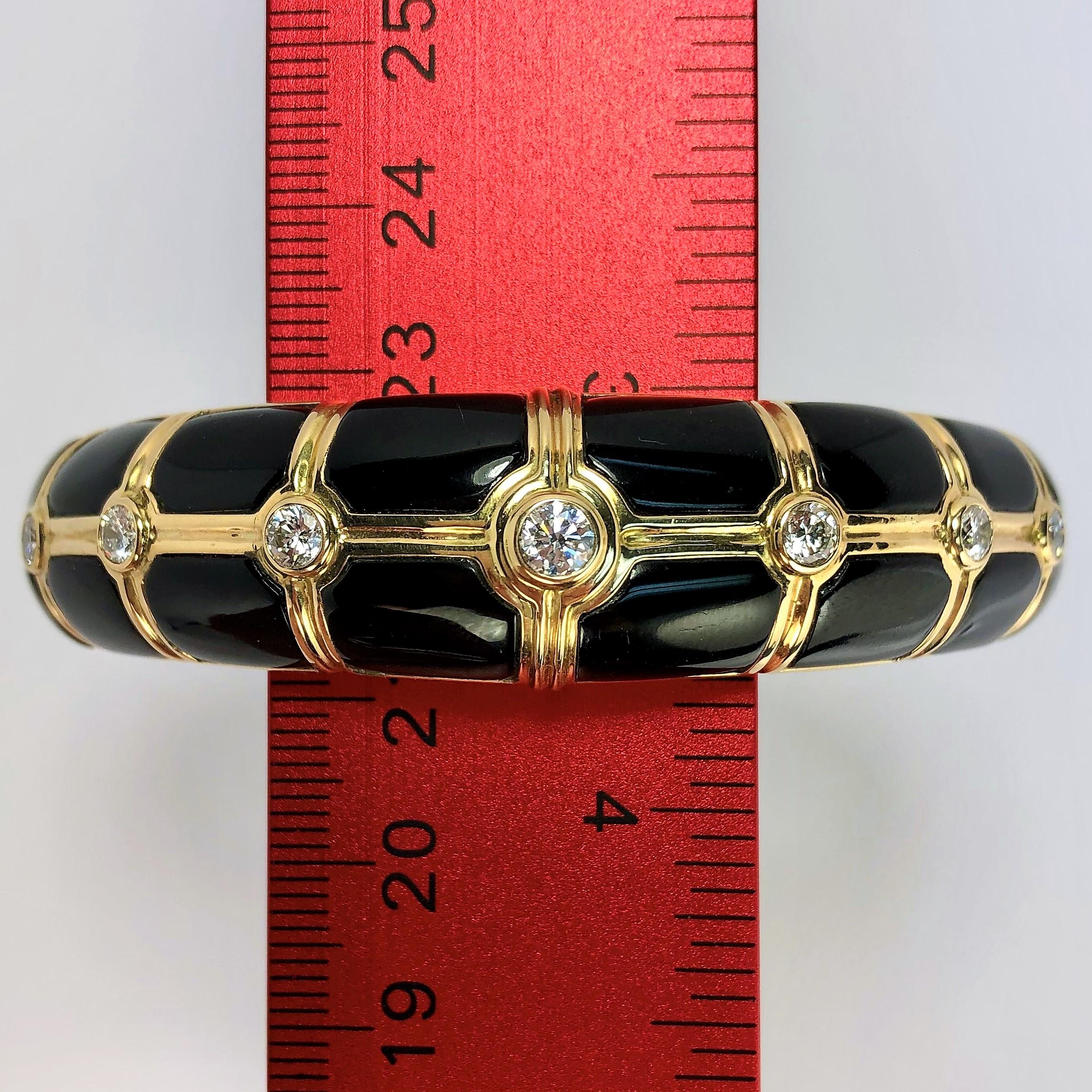 Tailored Onyx, Gold and Diamond Bangle for a Large Wrist Size For Sale 3