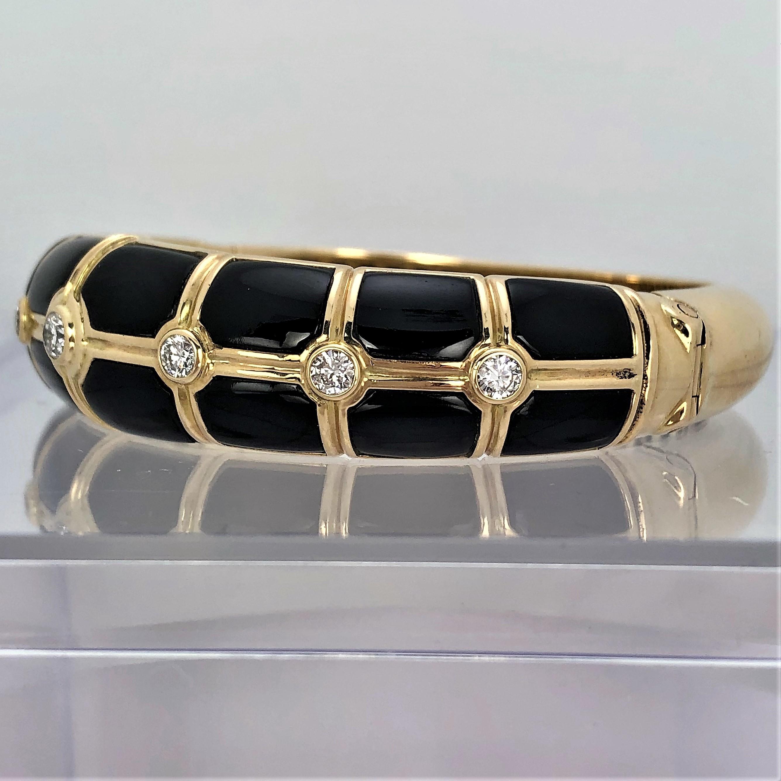 Brilliant Cut Tailored Onyx, Gold and Diamond Bangle for a Large Wrist Size For Sale