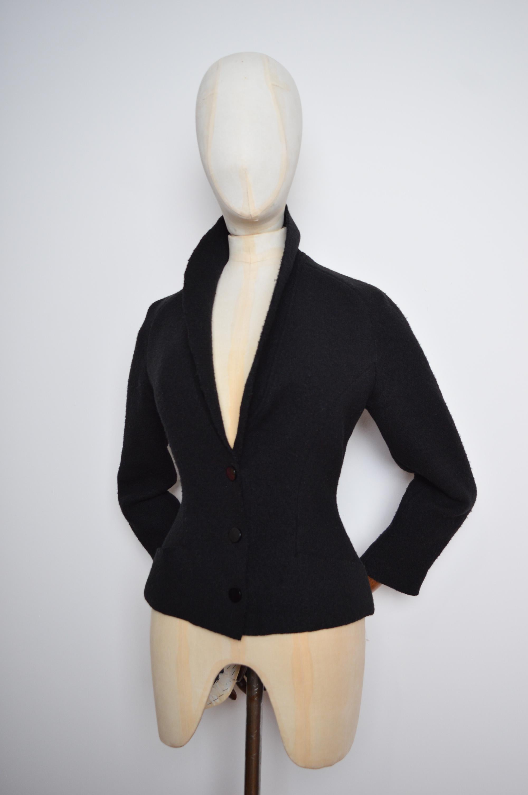 Tailored Vintage Thierry Mugler Pure Wool Sculpted Knit Black Blazer Jacket For Sale 5