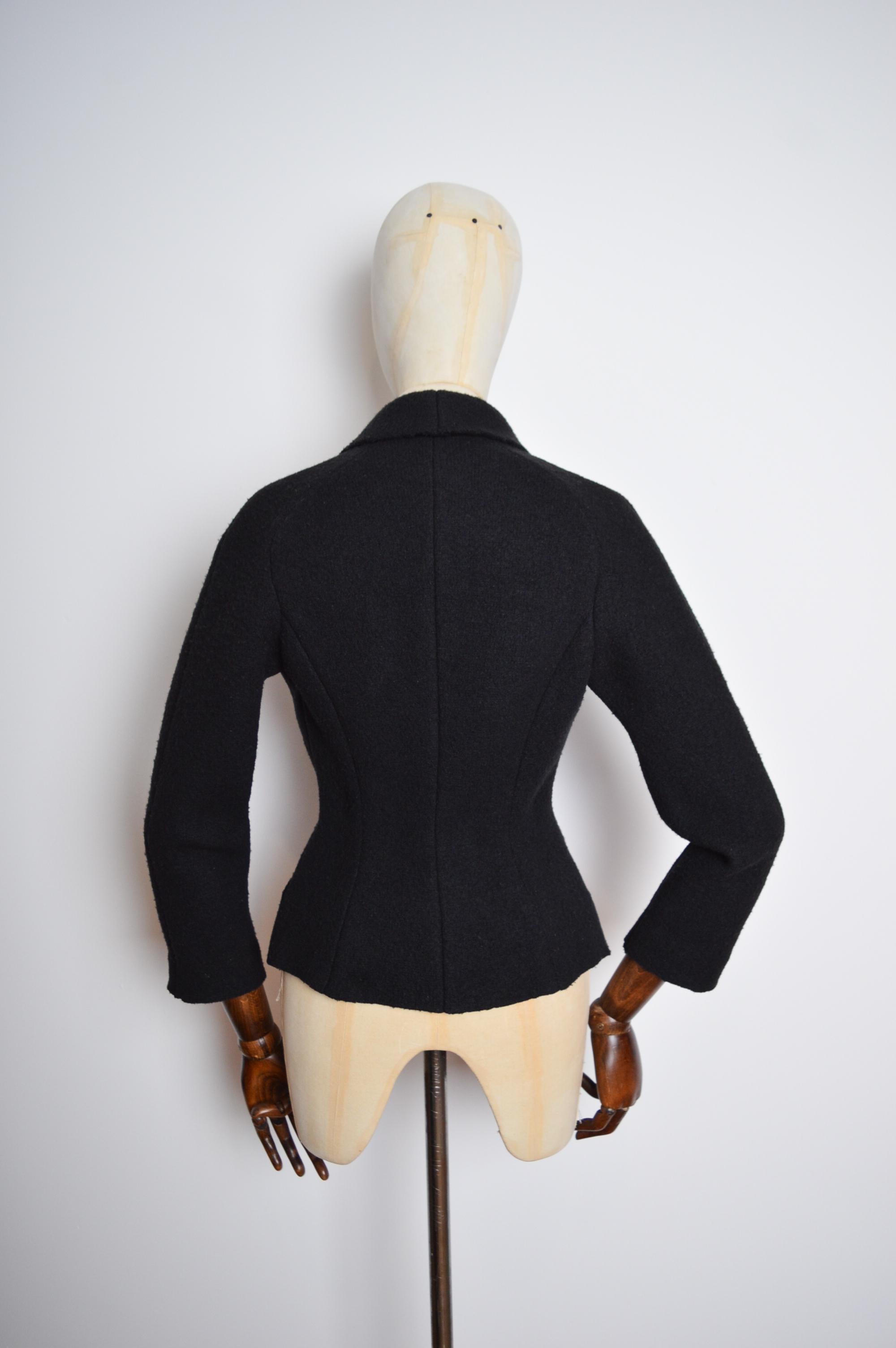 Tailored Vintage Thierry Mugler Pure Wool Sculpted Knit Black Blazer Jacket For Sale 7
