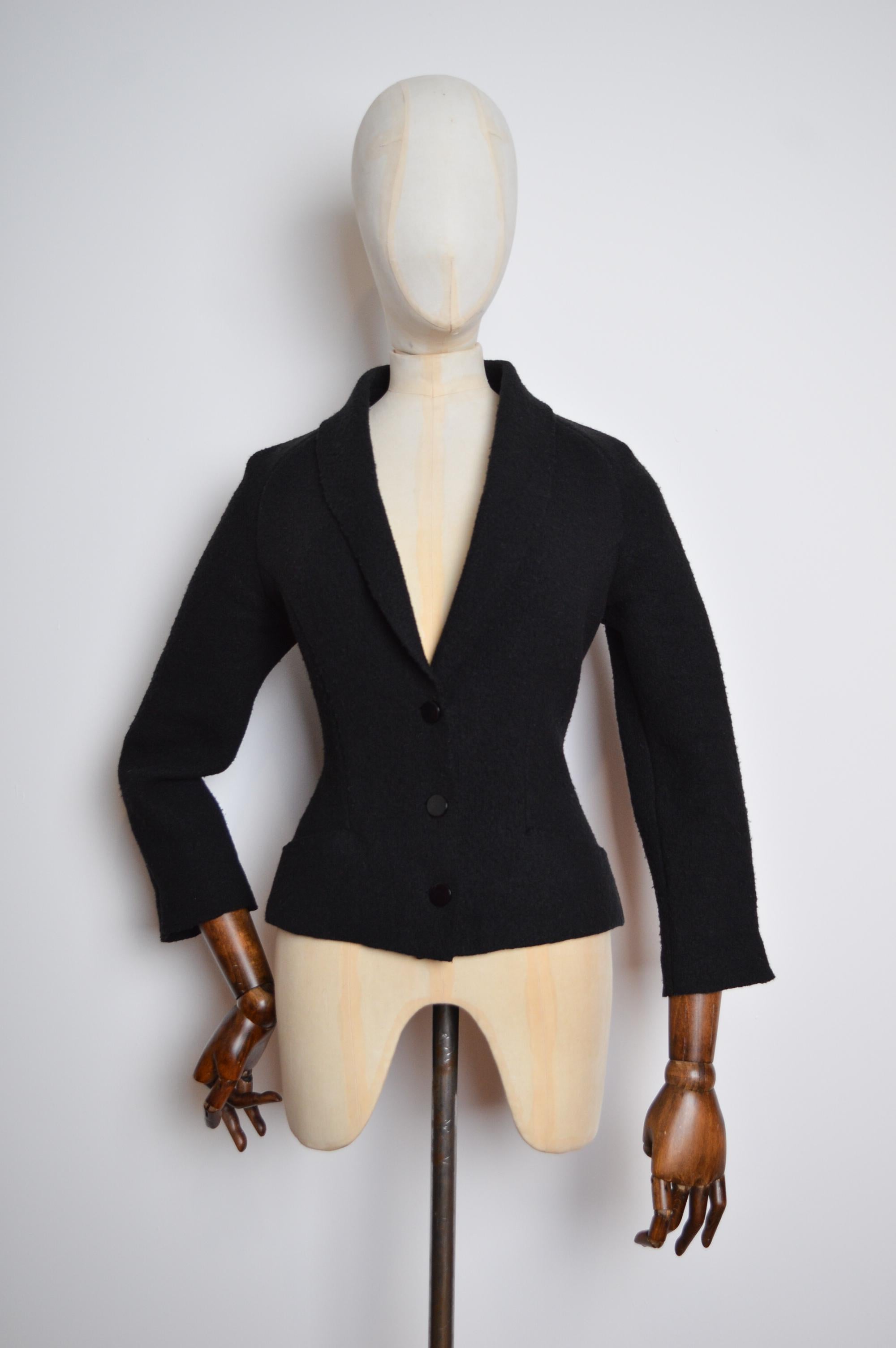 Tailored Vintage Thierry Mugler Pure Wool Sculpted Knit Black Blazer Jacket For Sale 1