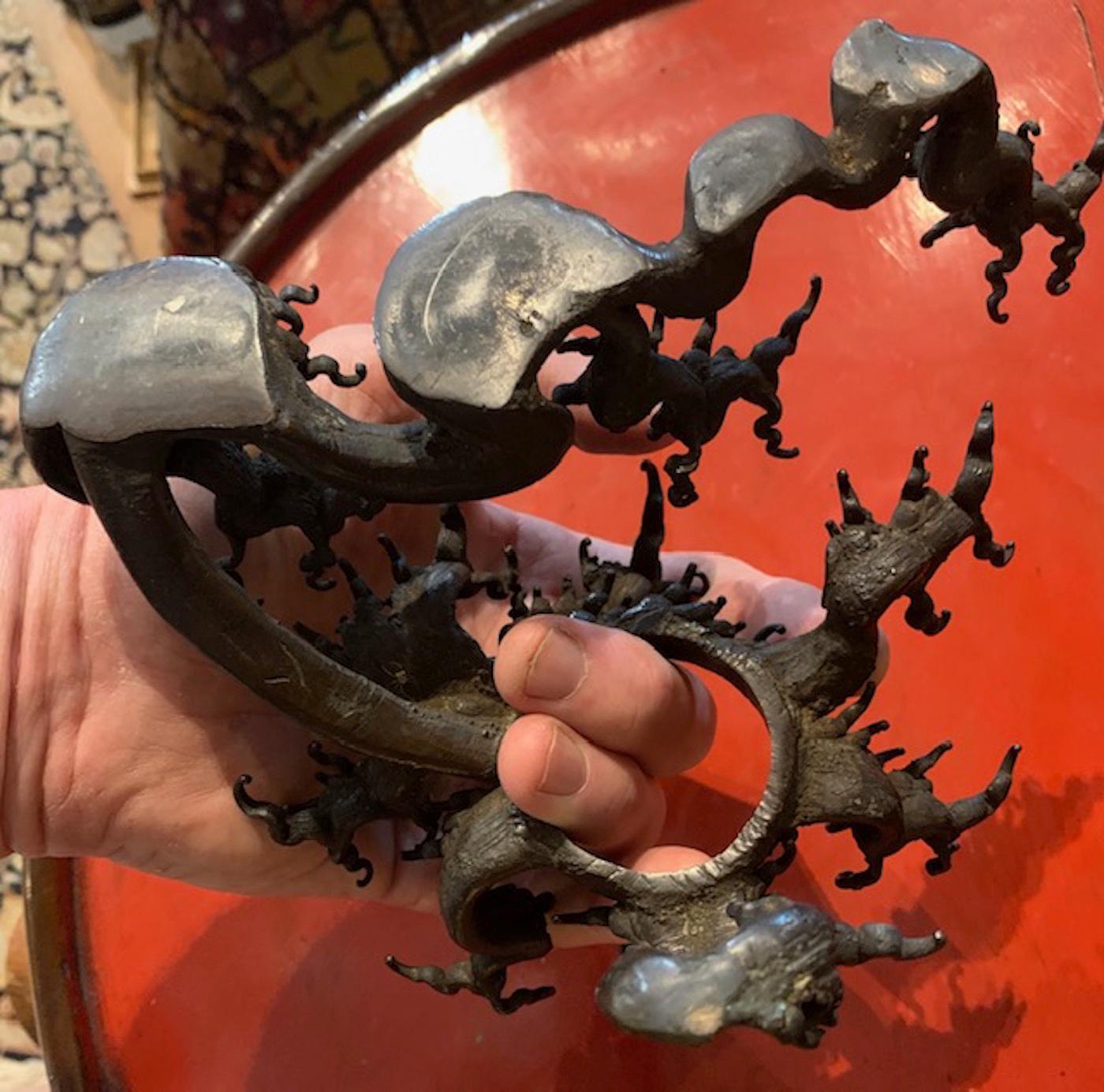 Taisho '1912-1926' Bronze Wave Usubata In Good Condition For Sale In Stockbridge, MA