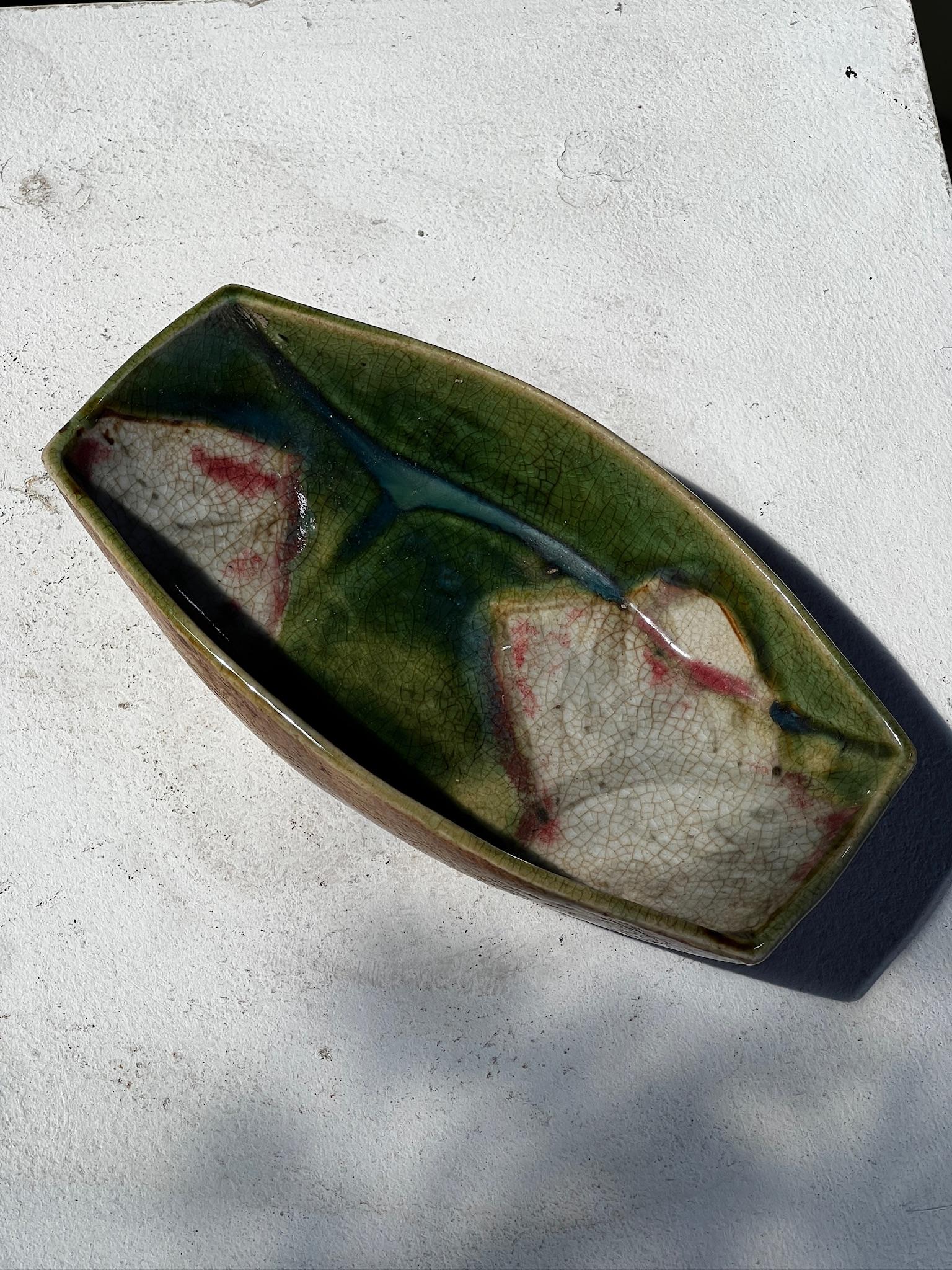 Taisho Period Japanese Oribe Rectangle Tray In Good Condition In West Hollywood, CA
