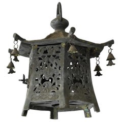 Taisho-Showa Japanese Old Finely Designed Bronze Lamp / Antique Casting Lantern