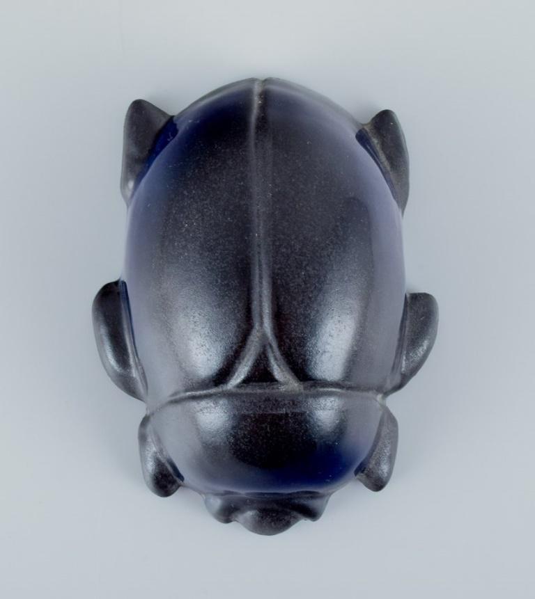 Scandinavian Modern Taisto Kaasinen for Arabia, Finland. Rare ceramic scarab in blue and black glaze