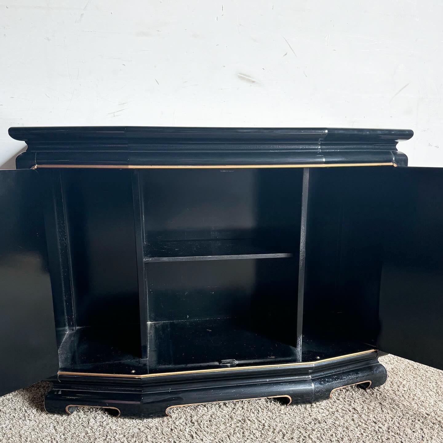 Taiwanese Black Lacquered and Gold Hand Painted Credenza/Sideboard For Sale 2