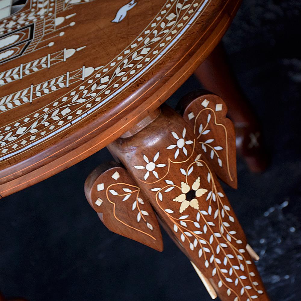 Taj Mahal Anglo-Indian rosewood side table
We are proud to offer a stunning and Anglo-Indian hand carved rosewood and inlaid side table depicting the Taj Mahal. Depicting birds, flowers, and the Taj Mahal in the top. With elephant inlaid bone