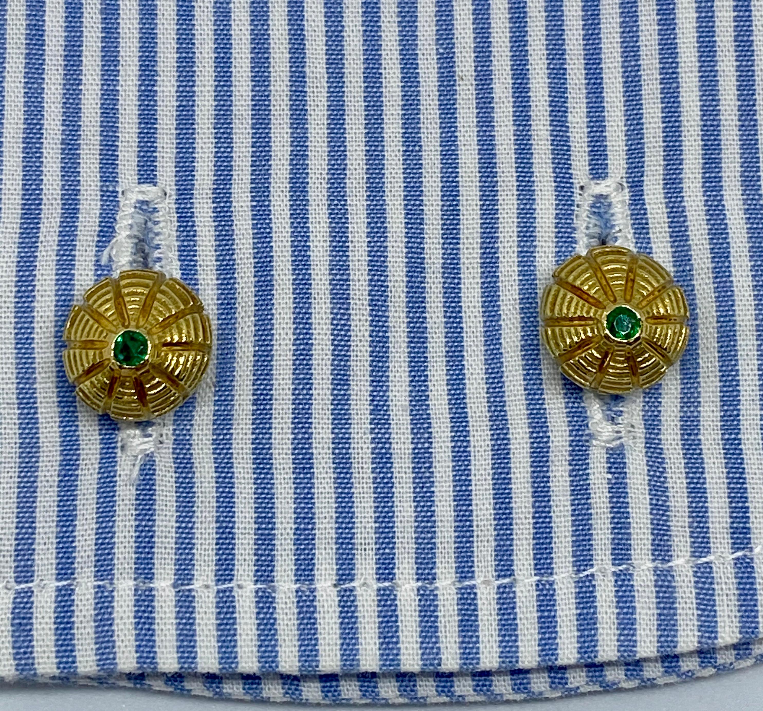 Women's or Men's Taj Mahal Cufflinks in 18 Karat Yellow Gold with Emeralds For Sale