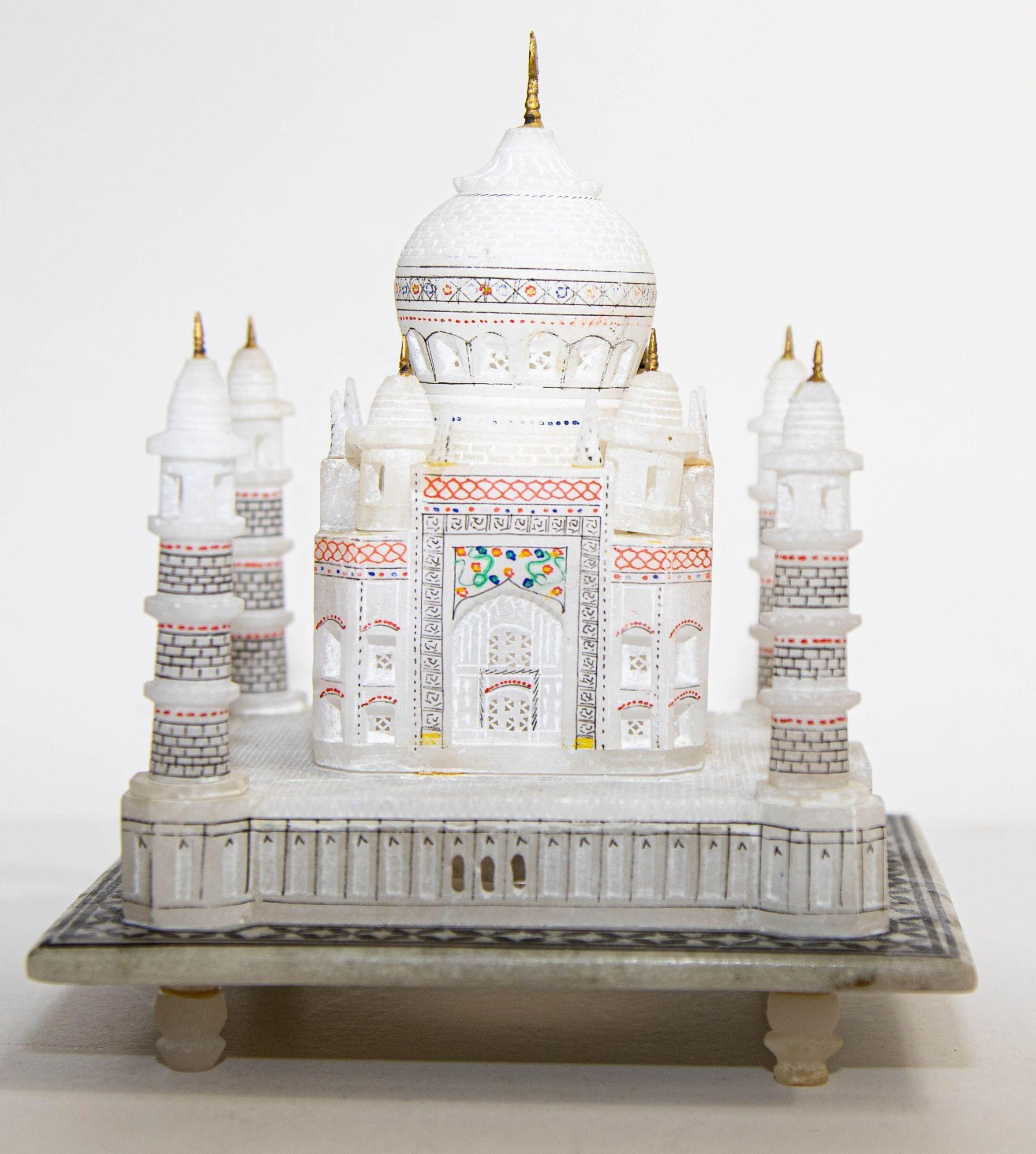 Taj Mahal White Marble Hand-Crafted Collectible Miniature Model For Sale 5