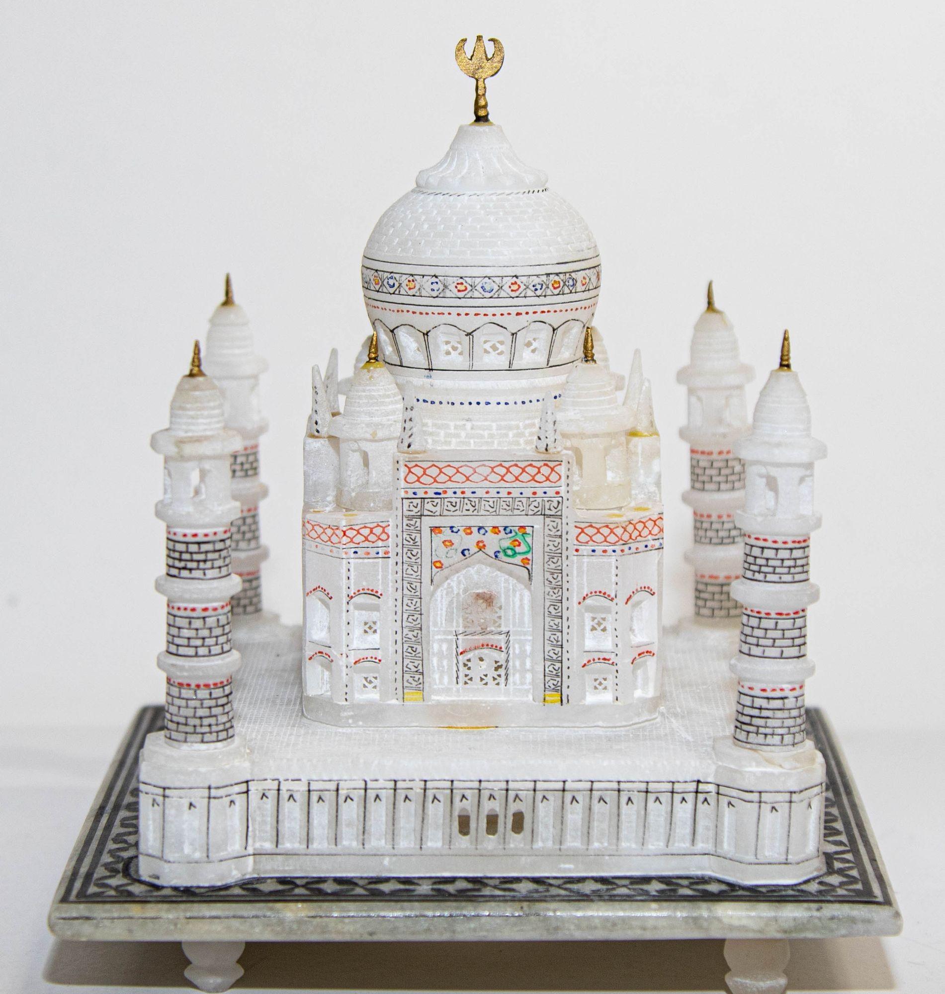 Taj Mahal White Marble Hand-Crafted Collectible Miniature Model For Sale 6
