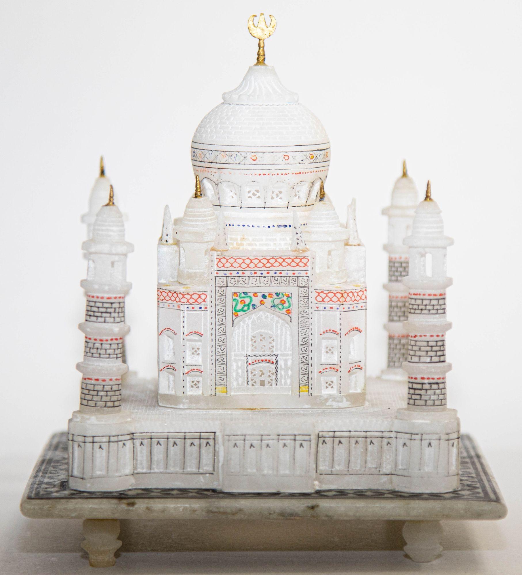 Taj Mahal White Marble Hand-Crafted Collectible Miniature Model For Sale 7