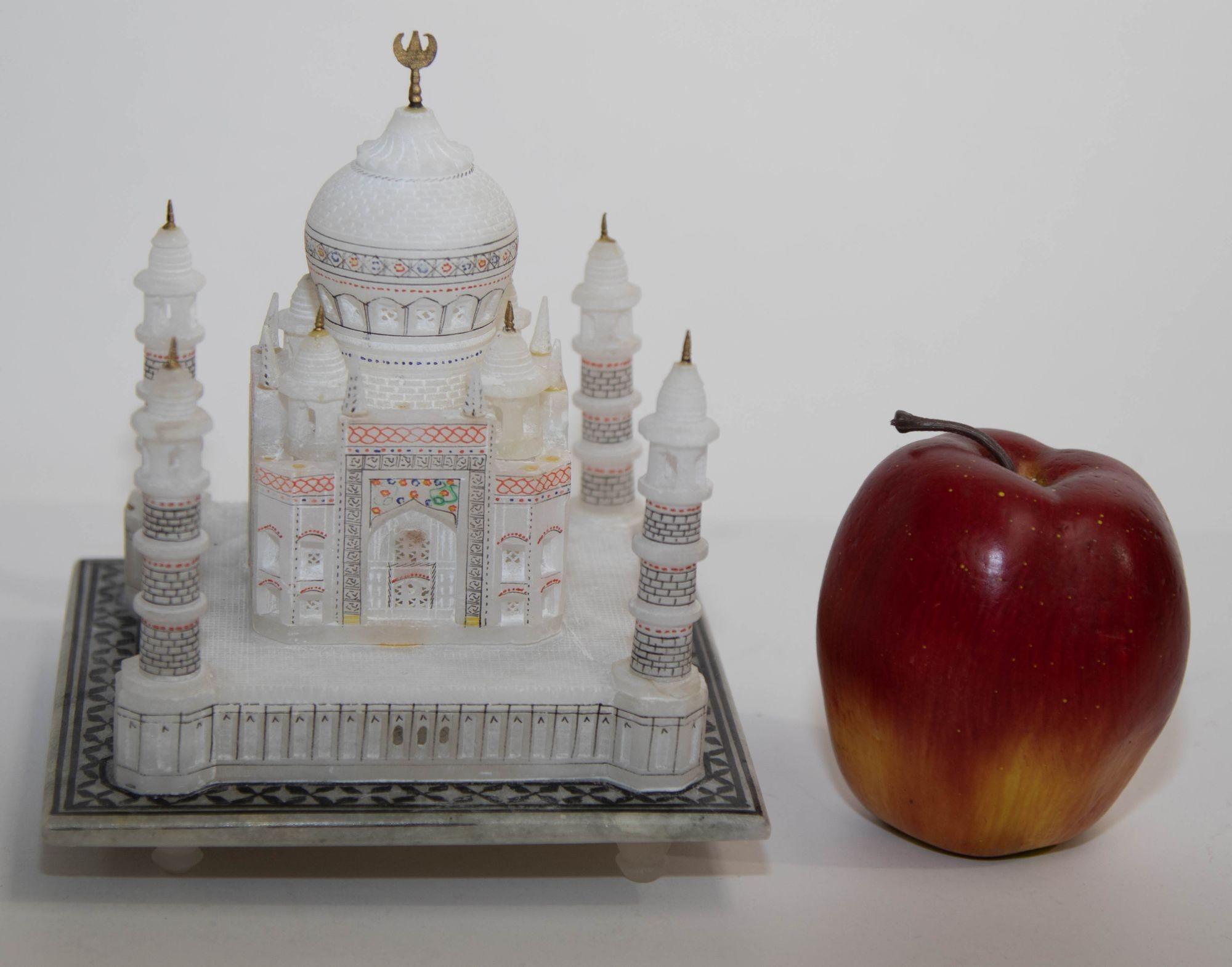 Indian Taj Mahal White Marble Hand-Crafted Collectible Miniature Model For Sale