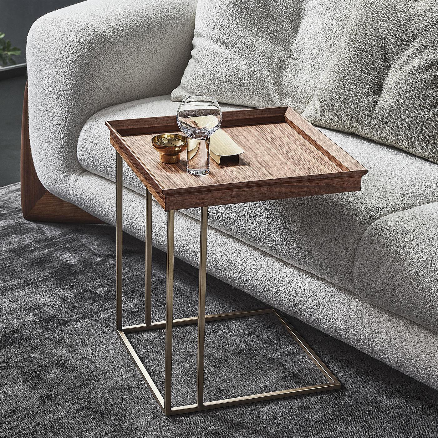 Table d'appoint Takahara en laiton Neuf - En vente à Paris, FR