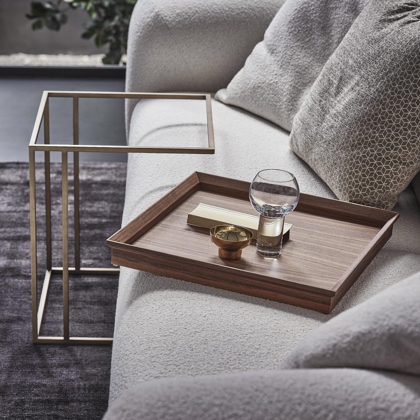 Laiton Table d'appoint Takahara en laiton en vente