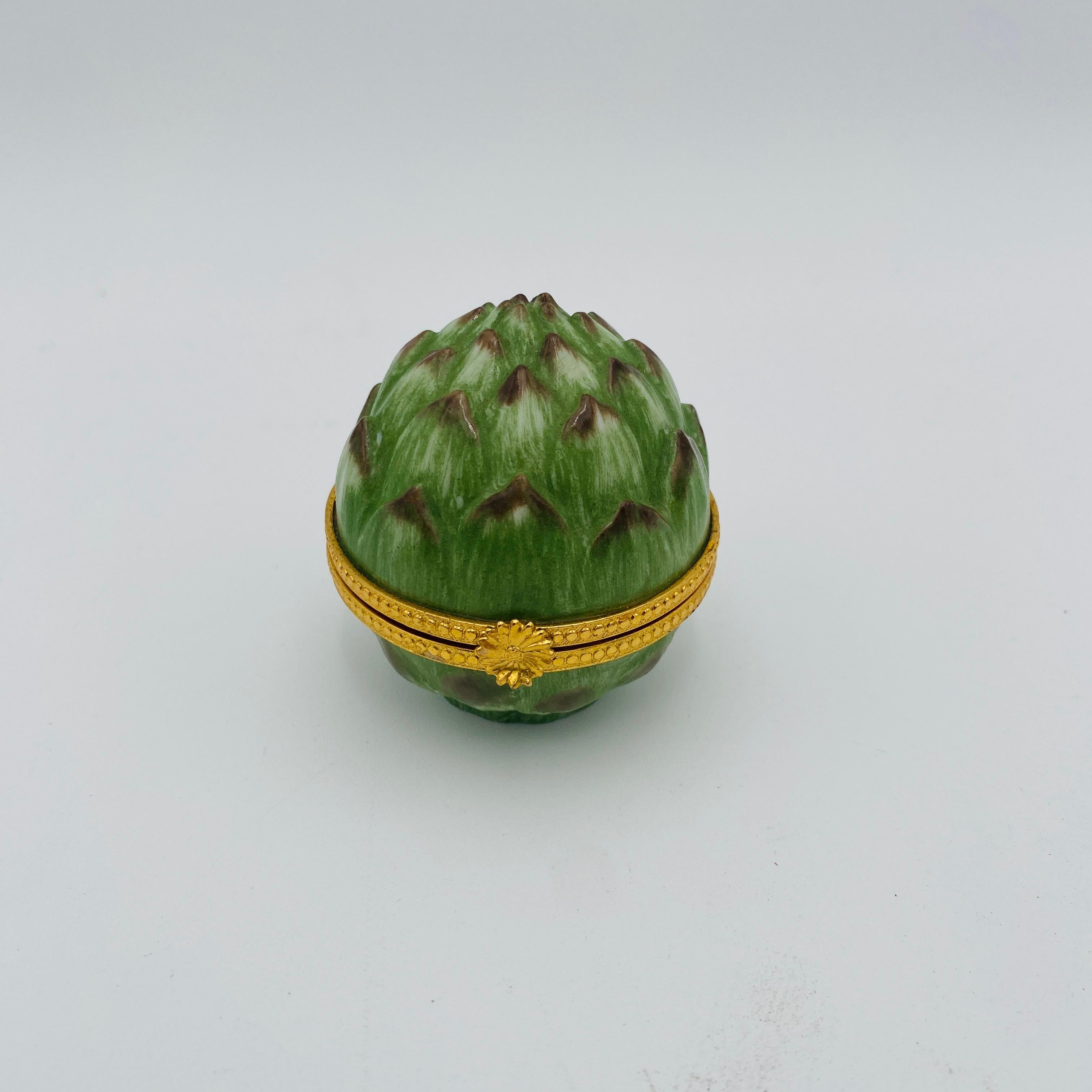 Joyero de baratijas de porcelana Takahashi Artichoke en Bueno estado para la venta en San Juan Capistrano, CA