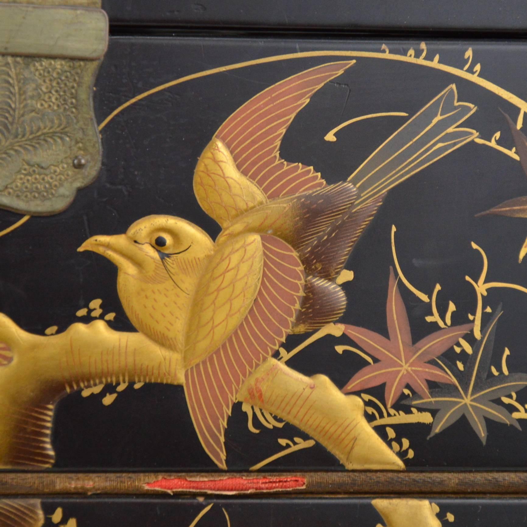 Takamaki Style Japanese Lacquer Wood Writing Cabinet 1