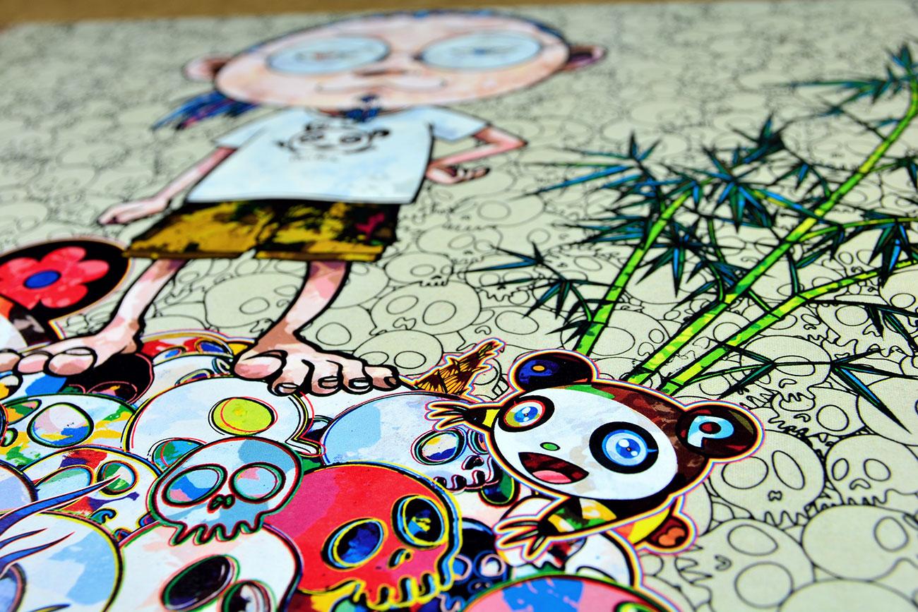PANDA FAMILY AND ME
Date of creation: 2013
Medium: Offset lithograph with silver on paper
Edition: 300
Size: 50 x 50 cm
Observations: Offset lithograph with silver on paper hand signed by Takashi Murakami. Numbered edition of 300. Published by