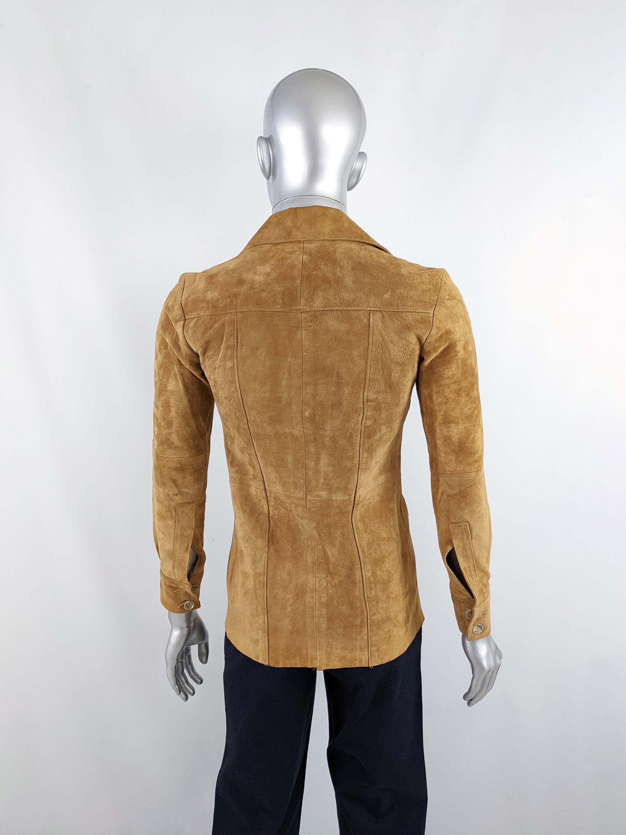 Take 6 of Carnaby Street Vintage Mens 60s Real Suede Tan Jacket, 1960s In Good Condition For Sale In Doncaster, South Yorkshire