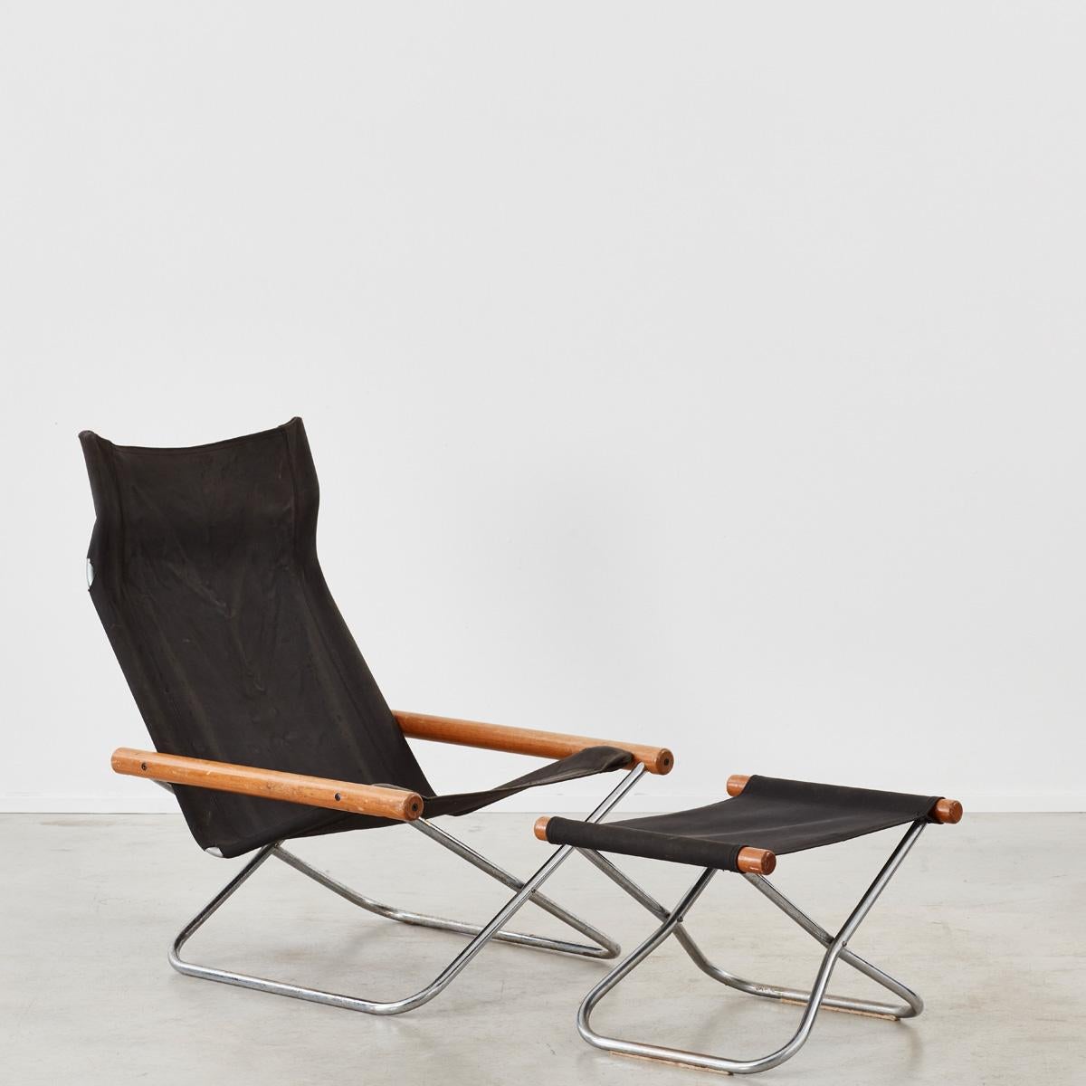 A winner of several design awards and a permanent part of the collection of MoMA, the ‘NY’ chair is a highly esteemed example of modern design. Created in 1958 by Japanese designer Takeshi Nii (1920-2007), the format of the chair was inspired by