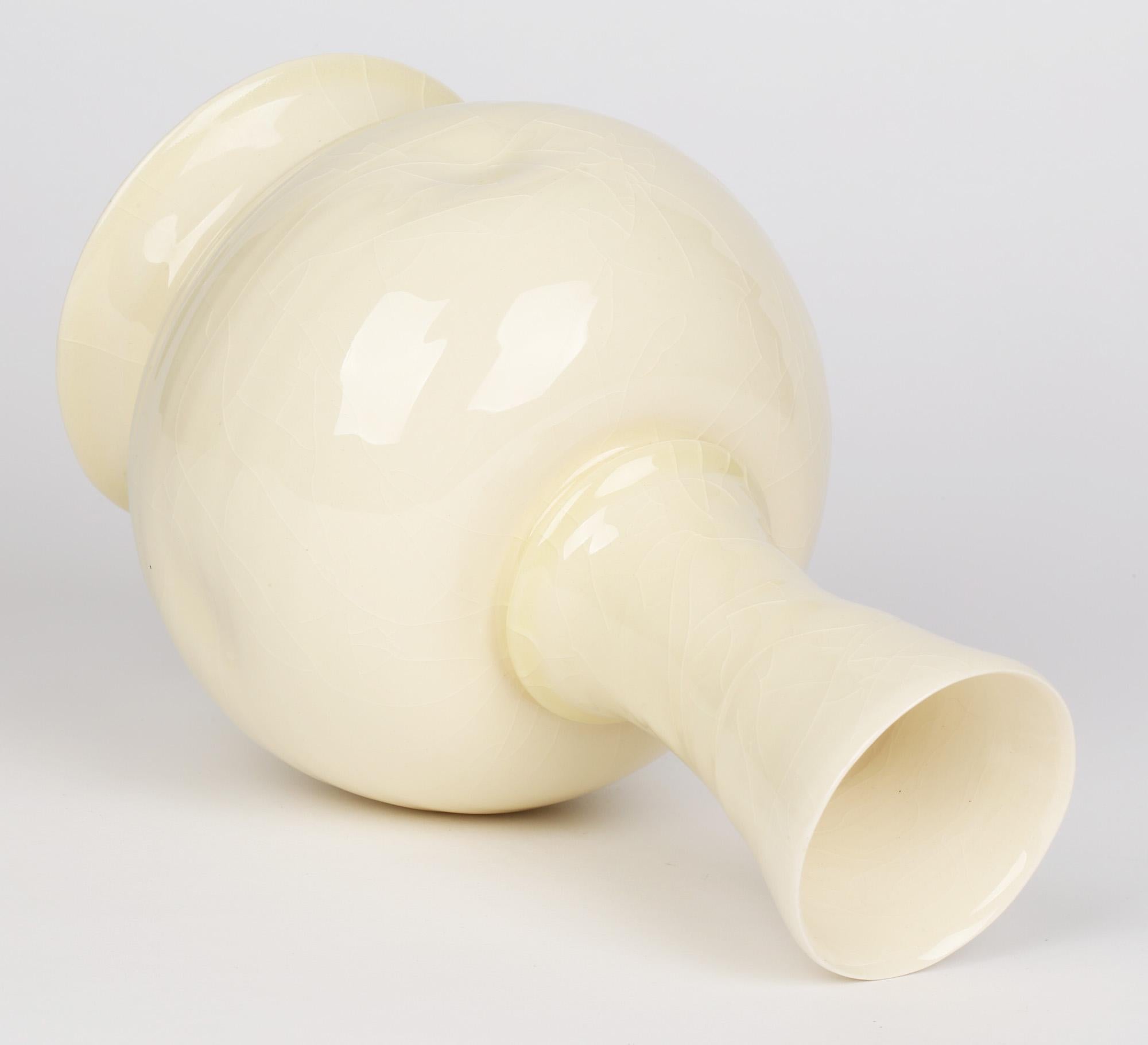 Takeshi Yasuda 'Japanese, b.1943' Creamware Studio Pottery Hand Thrown Bottle For Sale 9