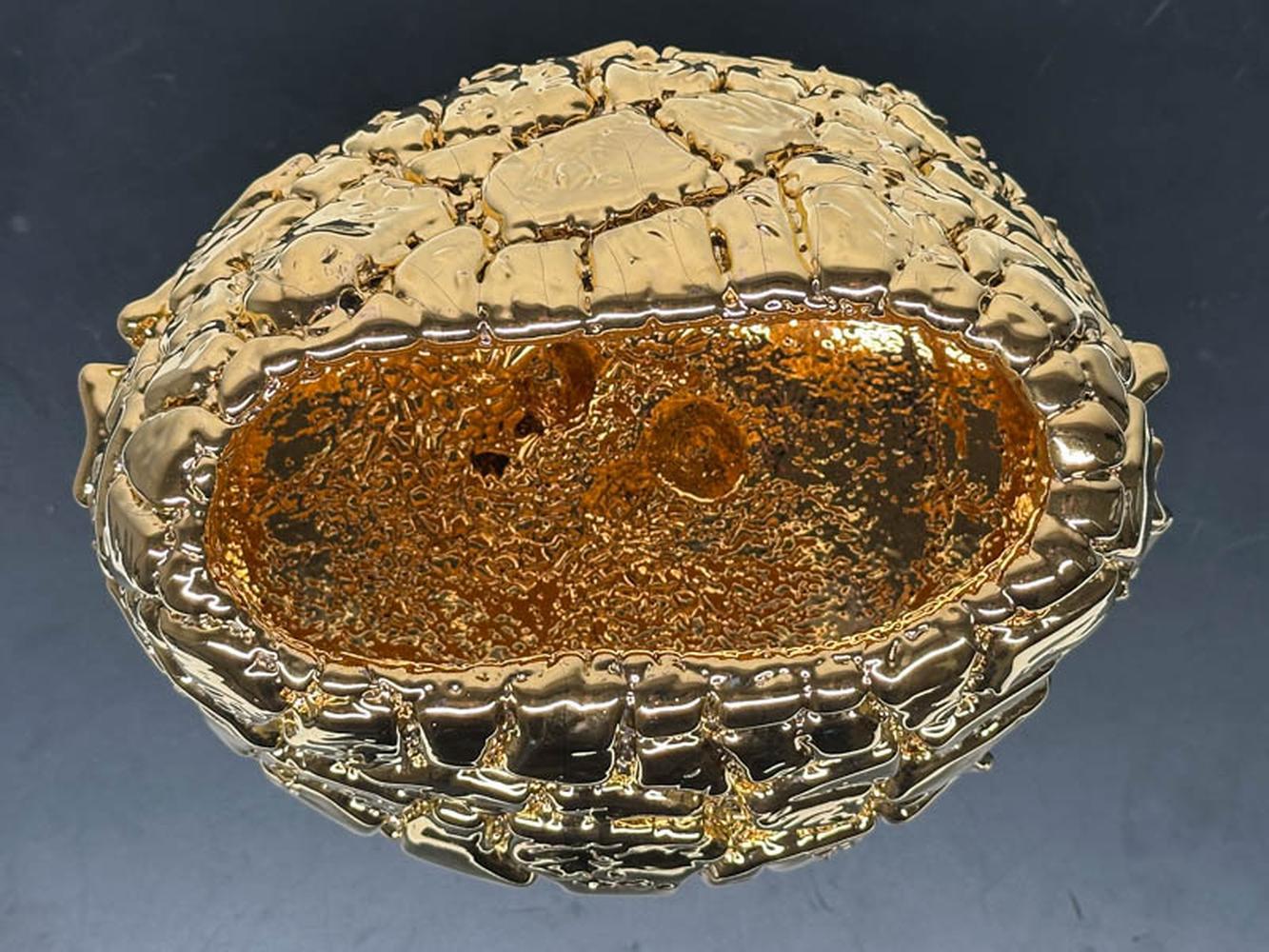 Bol à thé, 2017 Porcelaine, émail, or sculpture de Takuro Kuwata. en vente 8