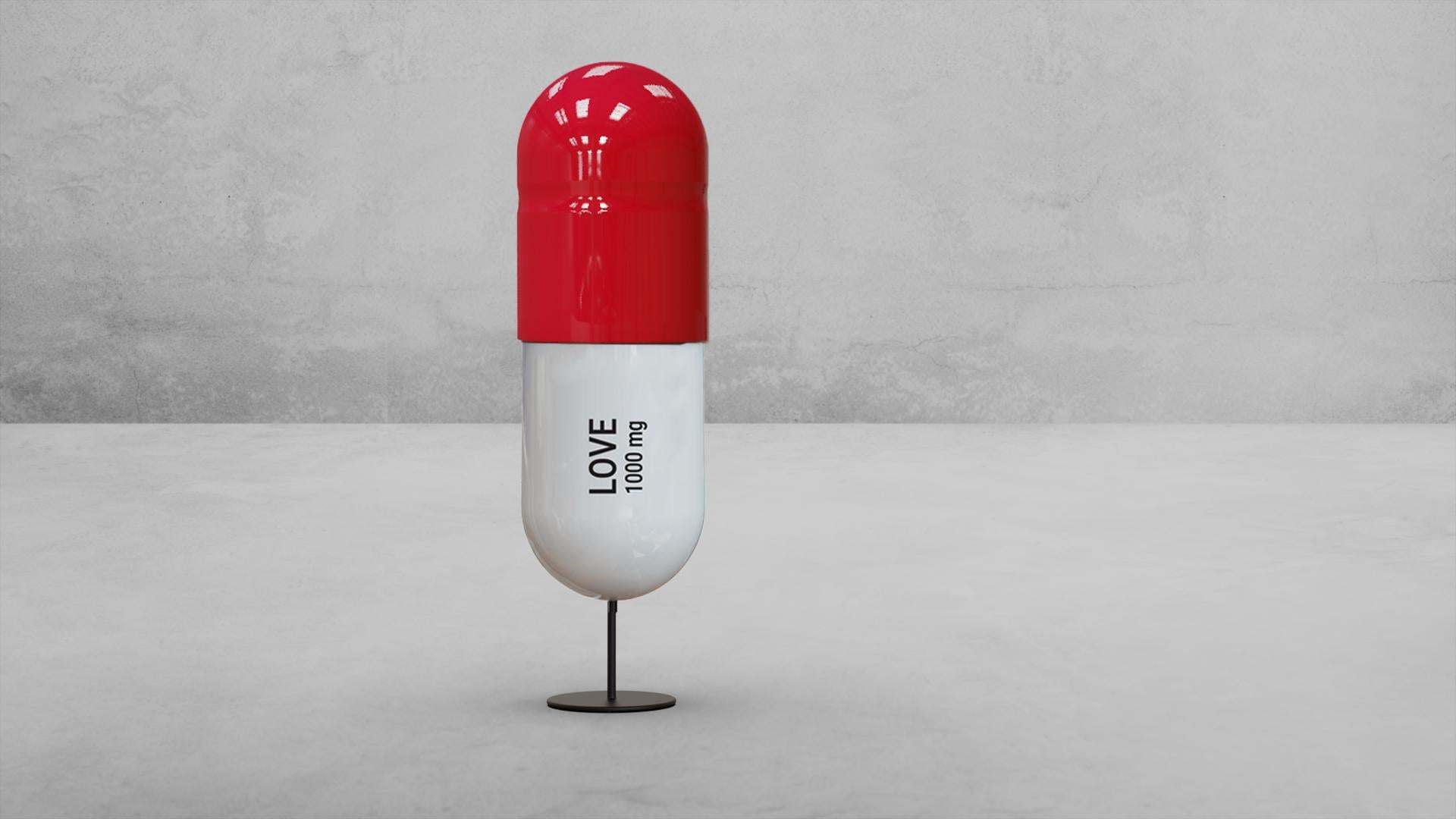 1000 MG Rote Love pille  -  Pop-Skulptur (Pop-Art), Sculpture, von Tal Nehoray