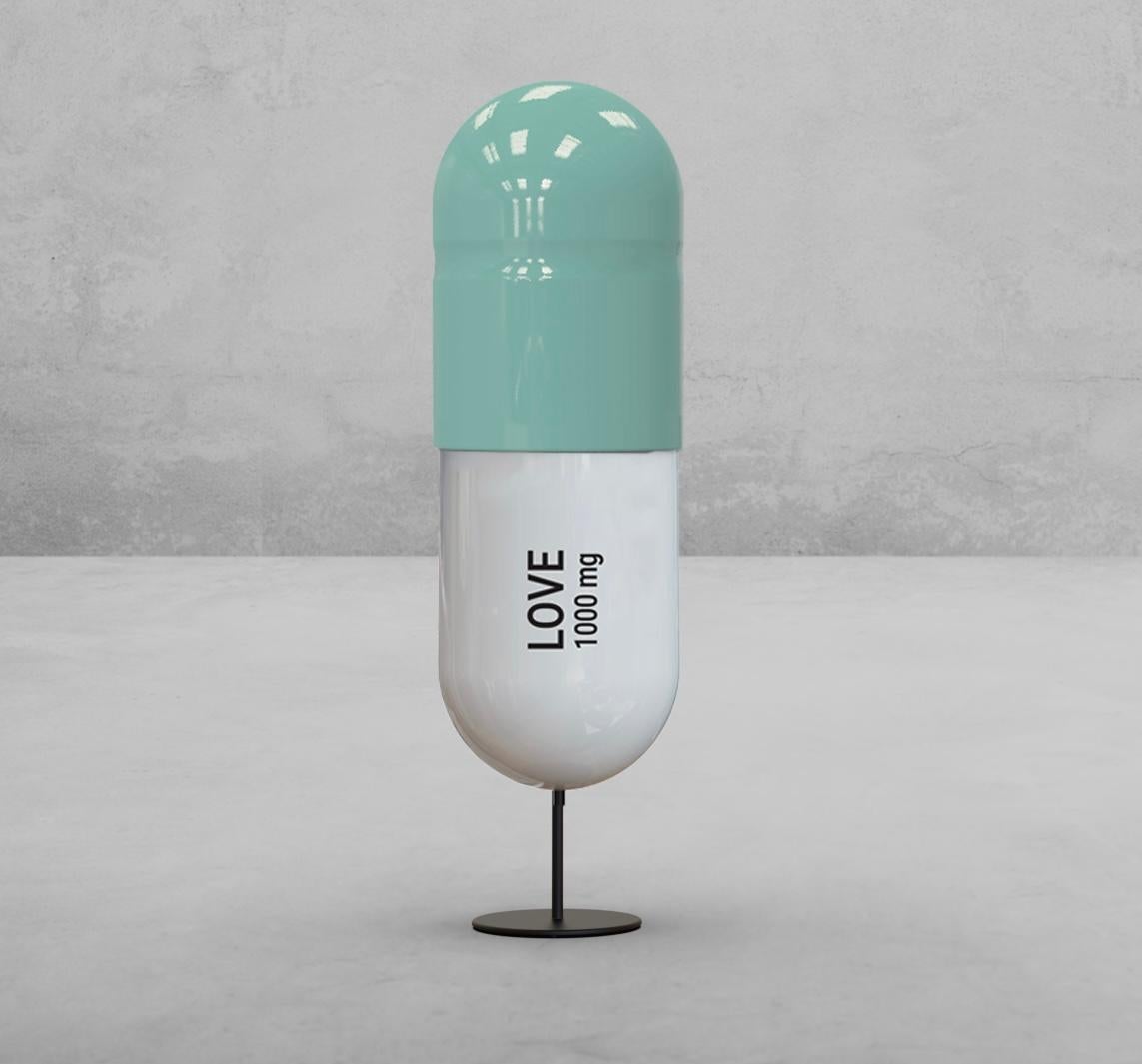 1000 MG Türkis Love pille  -  Pop-Skulptur (Pop-Art), Sculpture, von Tal Nehoray