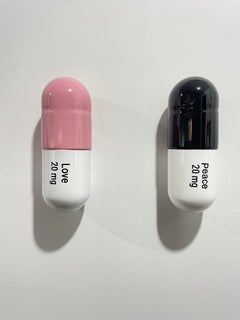 20 MG Love Peace pill Combo (light pink, black) - figurative sculpture