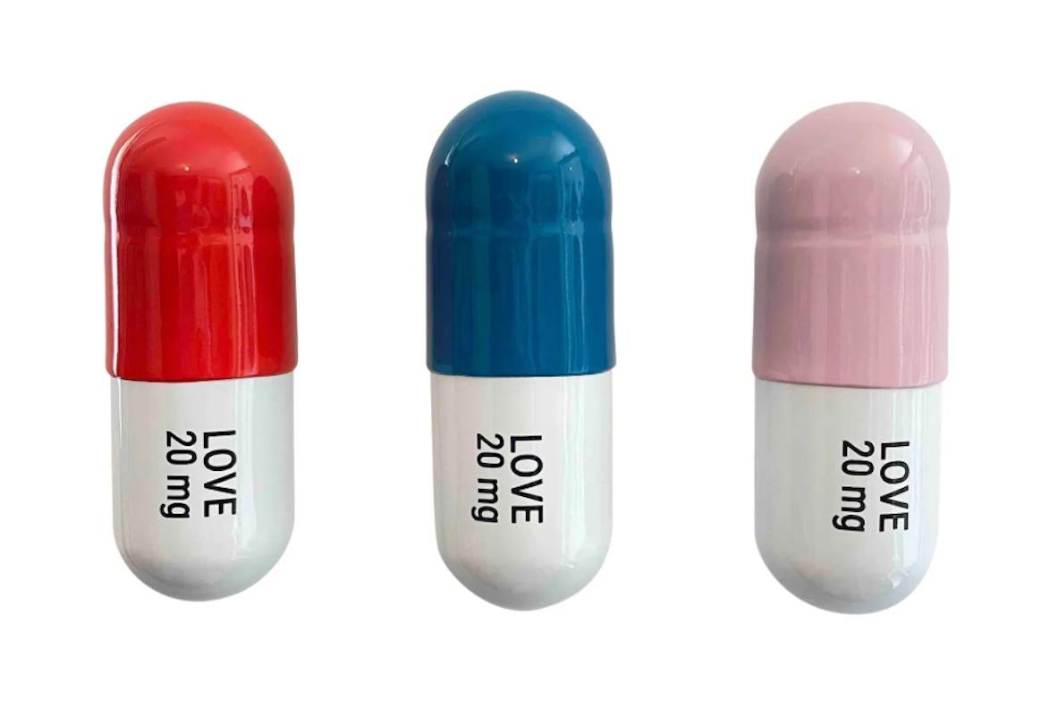 20 MG Love pill Combo (light pink, turquoise and orange) - figurative sculpture For Sale 3