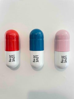 Used 20 MG Love pill Combo (light pink, turquoise and orange) - figurative sculpture